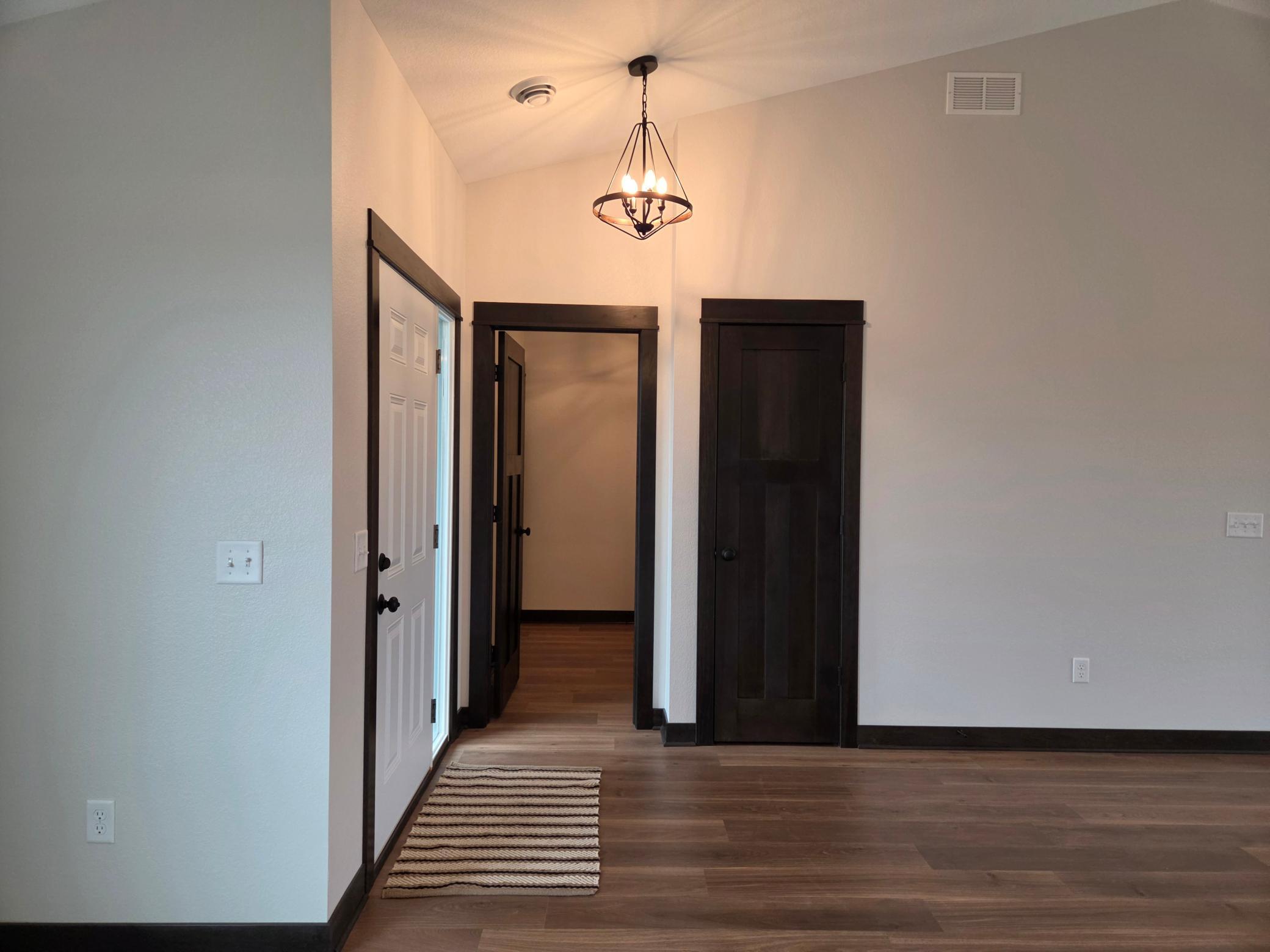 1088 Cullen Street Property Photo 12