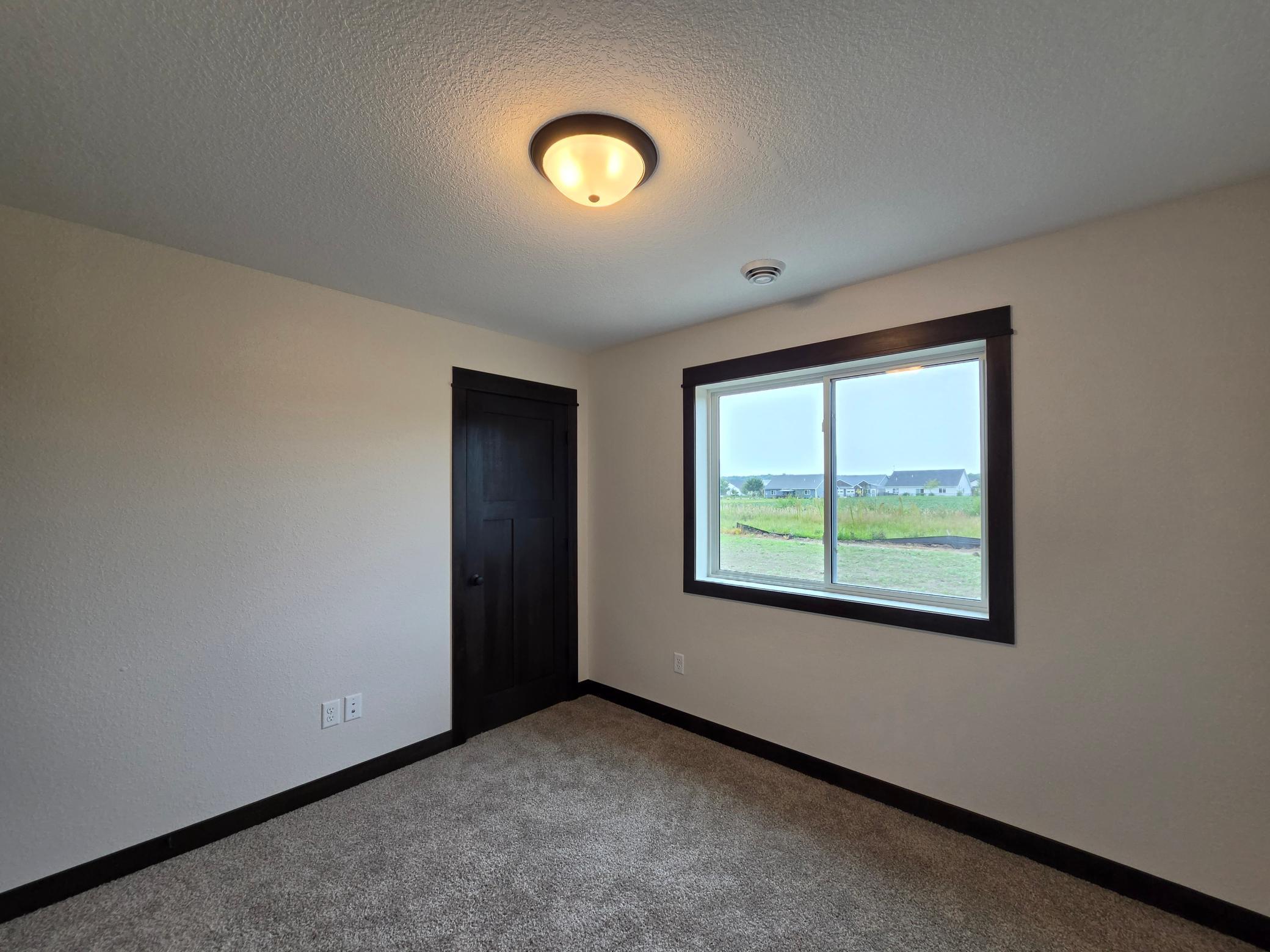 1088 Cullen Street Property Photo 15