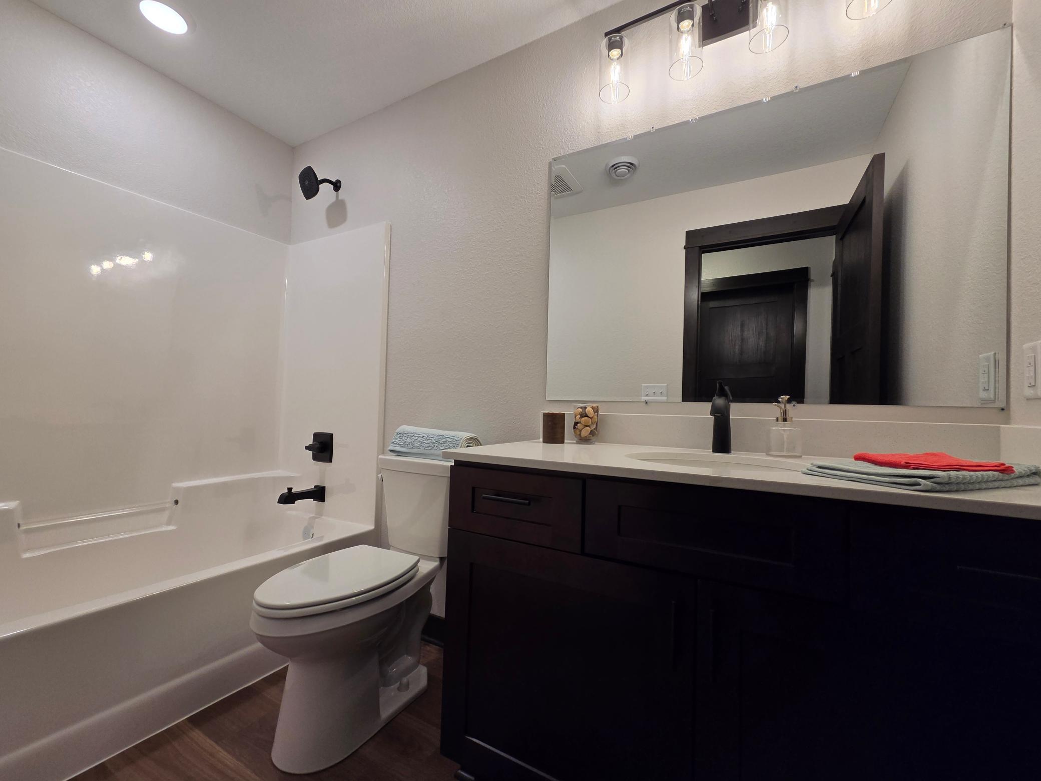 1088 Cullen Street Property Photo 17