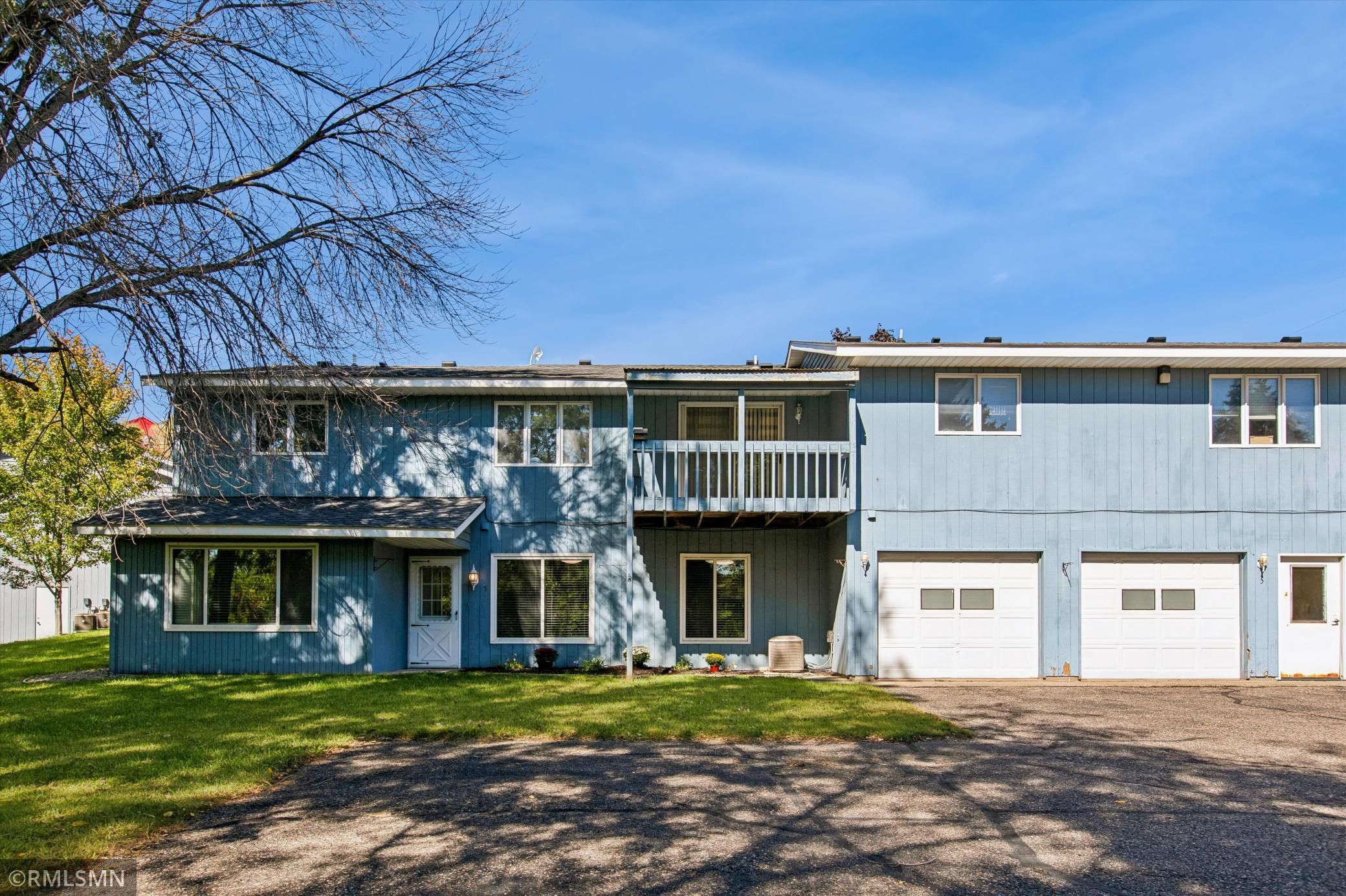1105 Park Street W 5 Property Photo 1