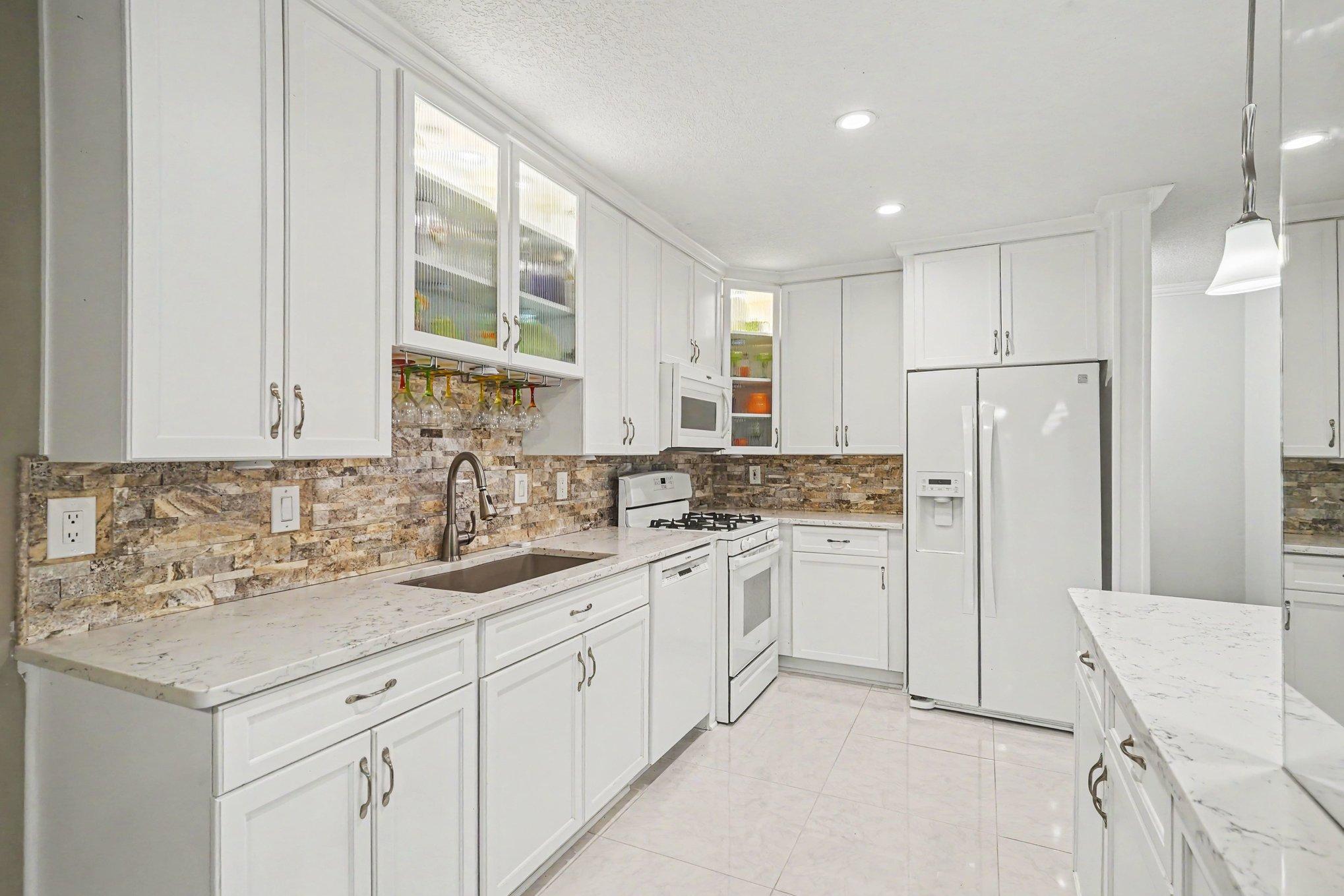 14054 Heywood Path Property Photo 3
