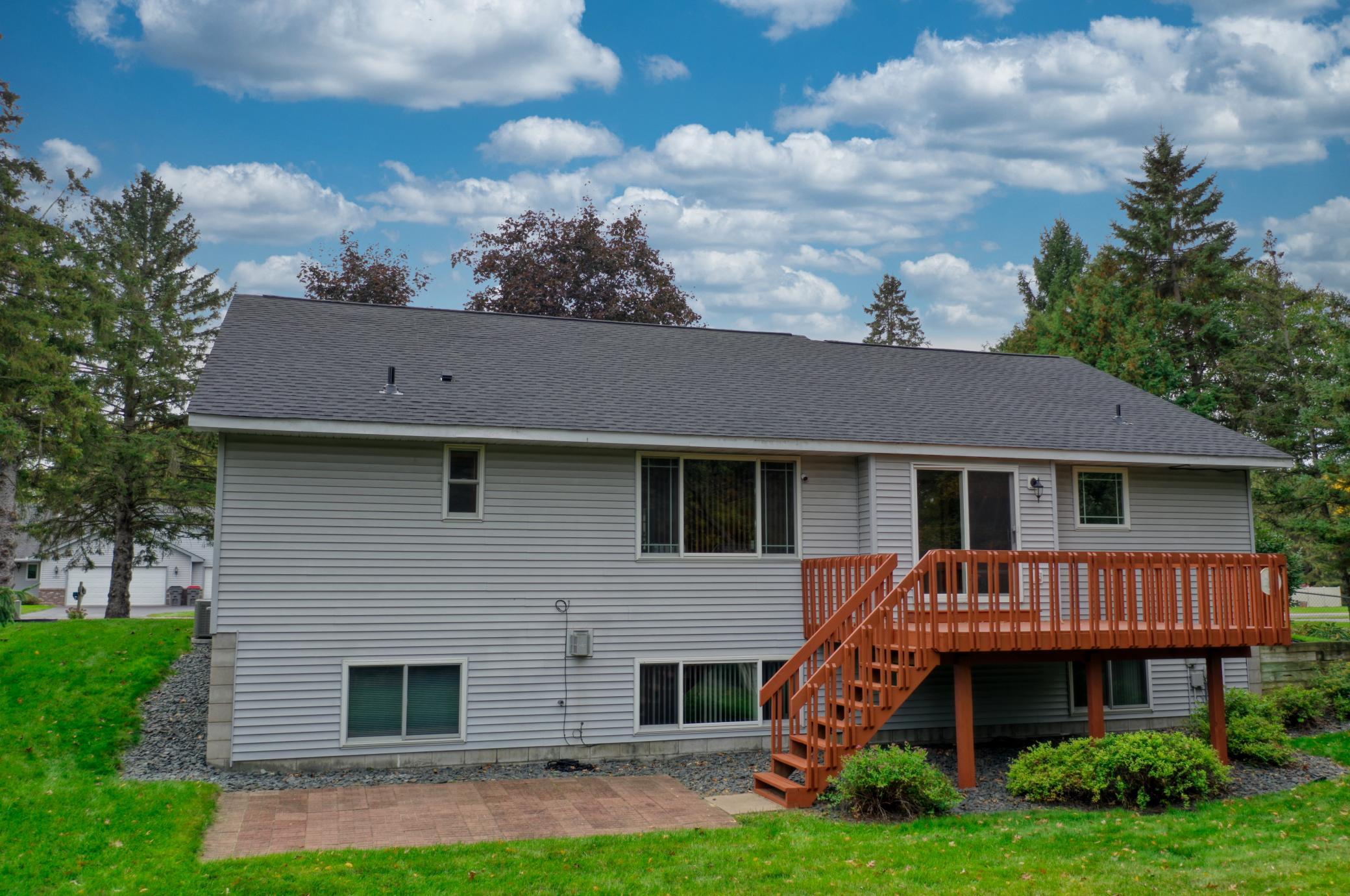 5480 273rd Street Property Photo 5