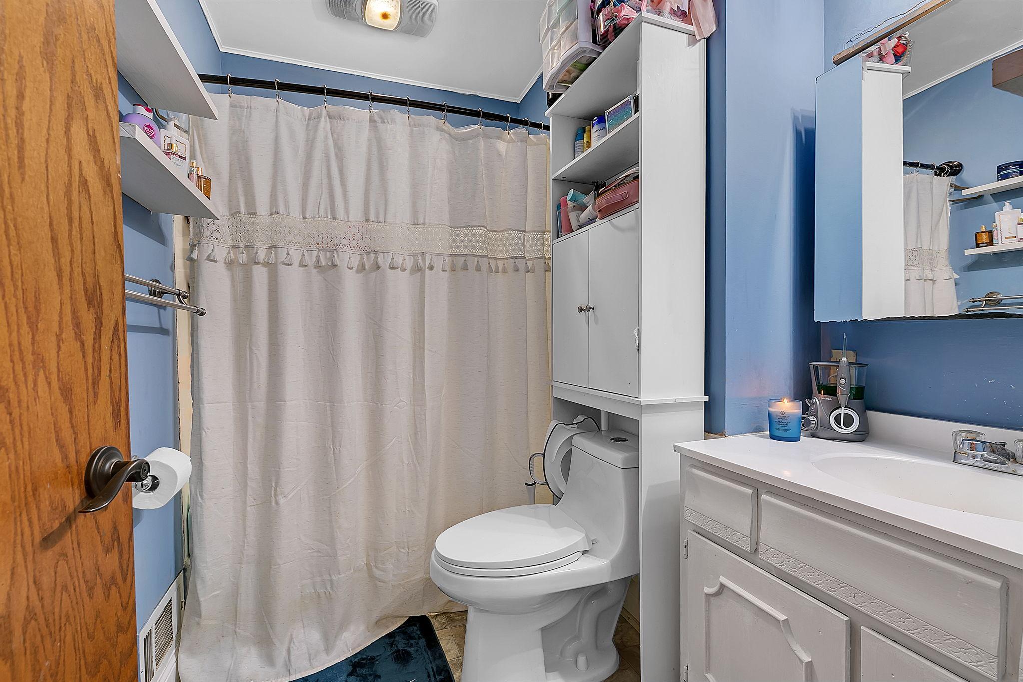 908 Brenda Lee Drive Property Photo 16