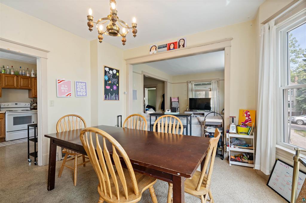 203 S 18th Avenue E Property Photo 9