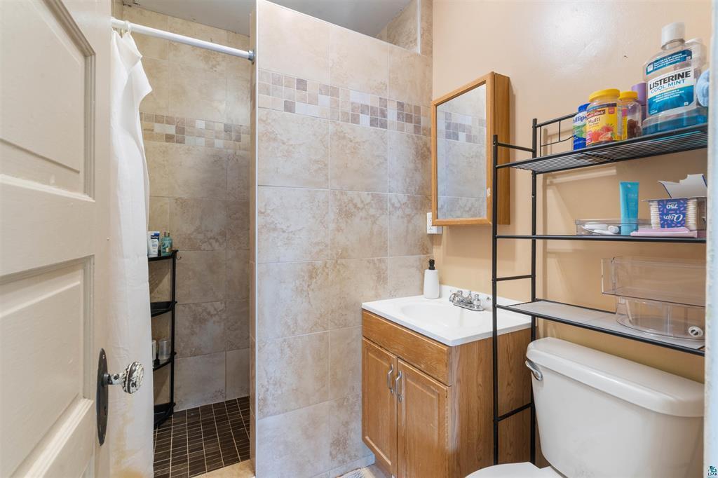 203 S 18th Avenue E Property Photo 19