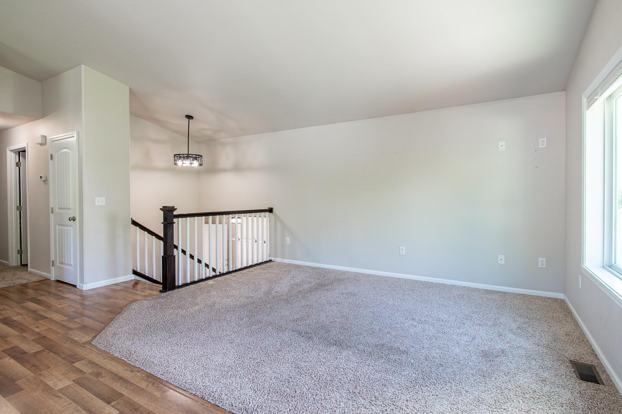 5883 Autumn Drive S Property Photo 12