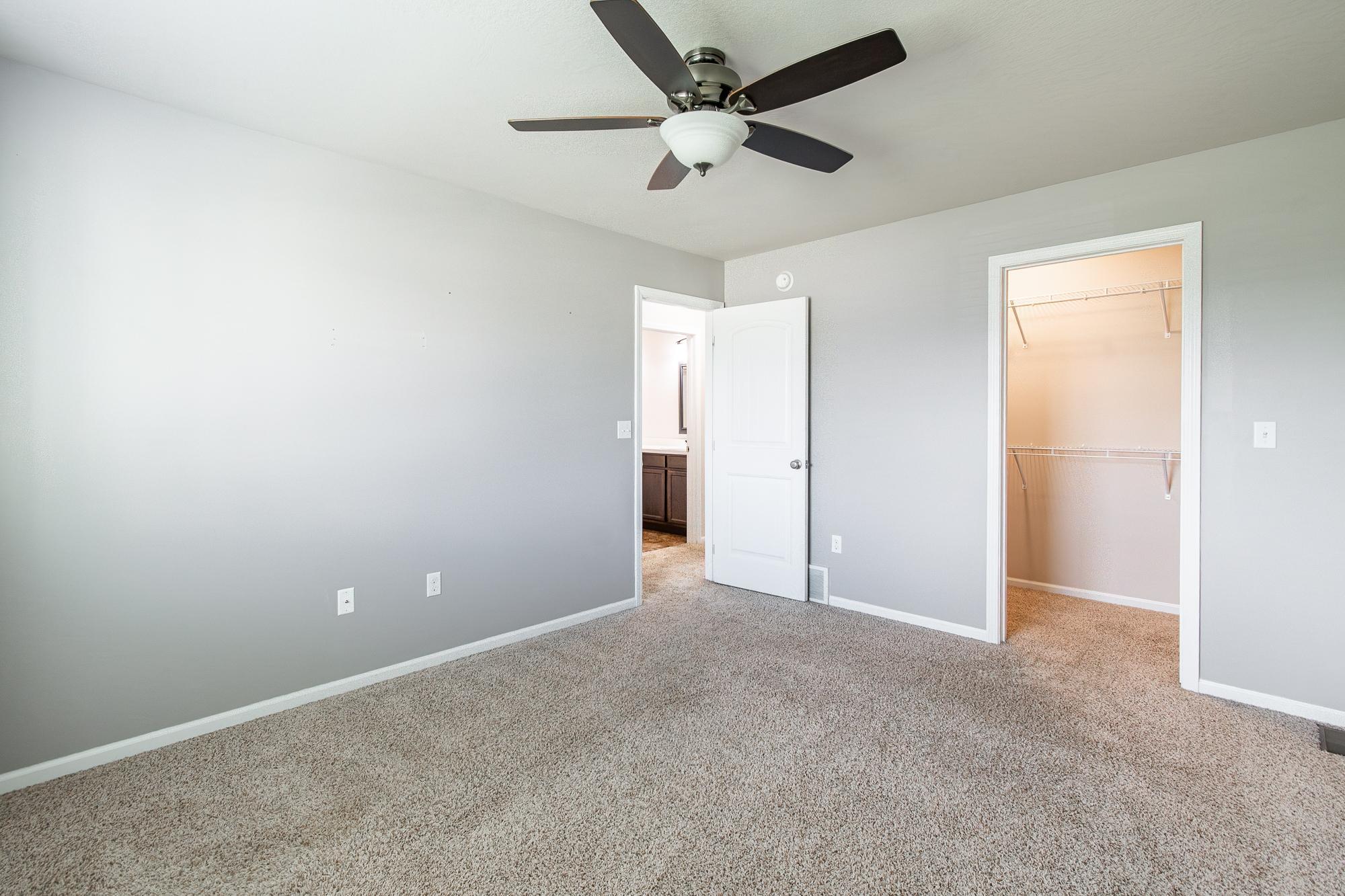 5883 Autumn Drive S Property Photo 14
