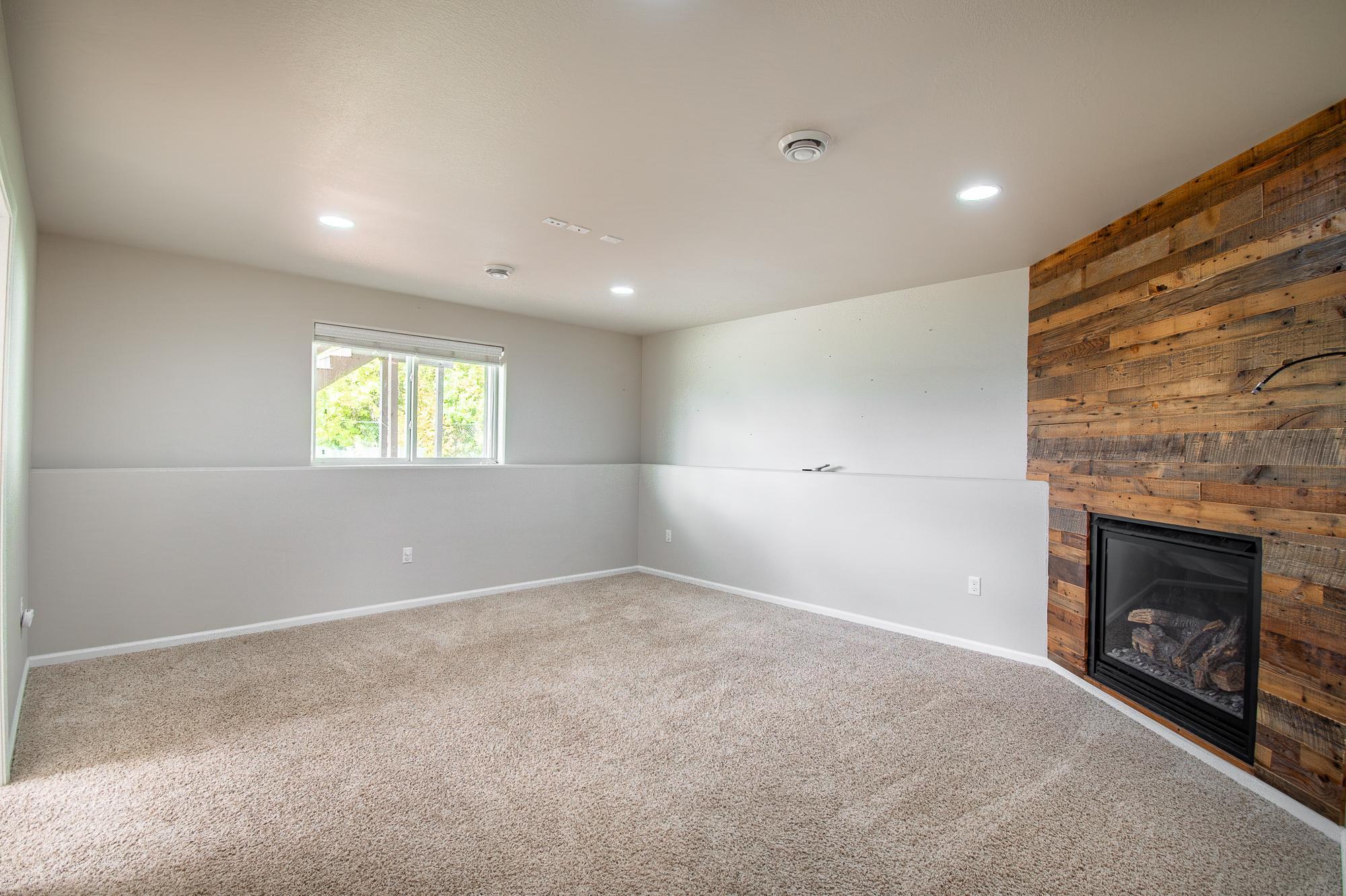 5883 Autumn Drive S Property Photo 25