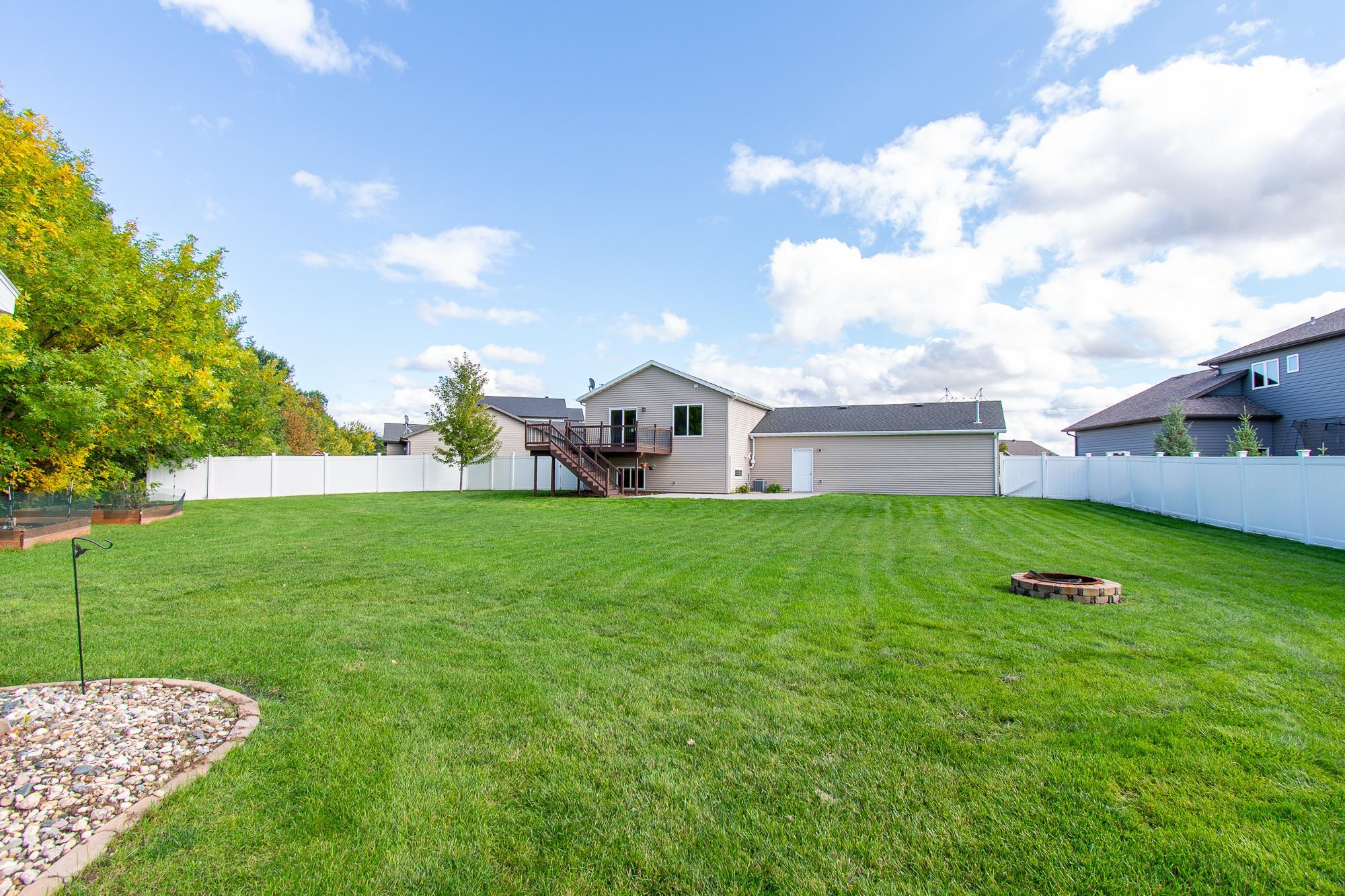 5883 Autumn Drive S Property Photo 45