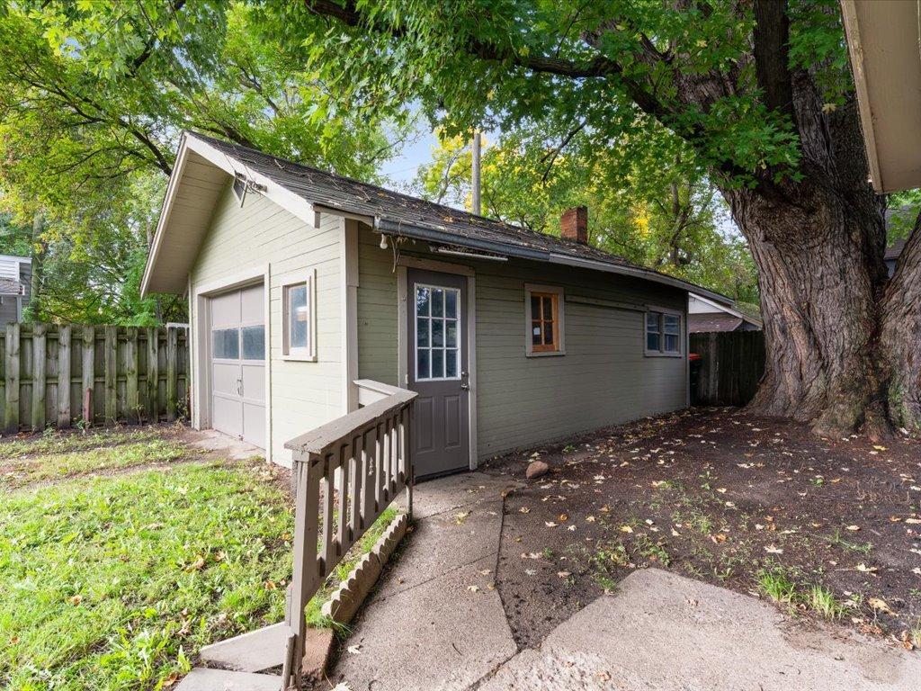 619 League Avenue Property Photo 18