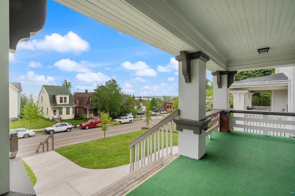 1415 E 4th Street Property Photo 5