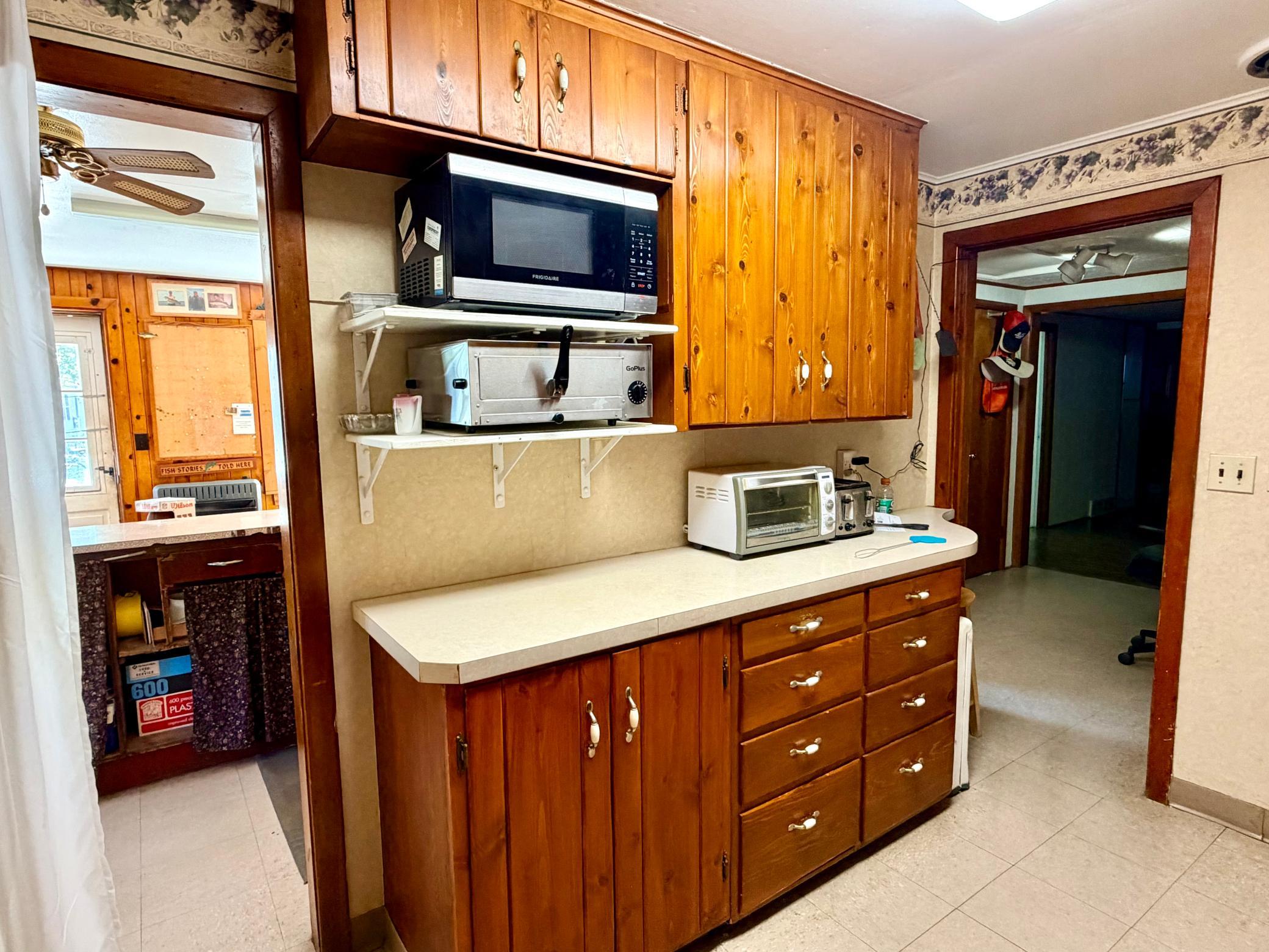 10415 Cr-82 Property Photo 10