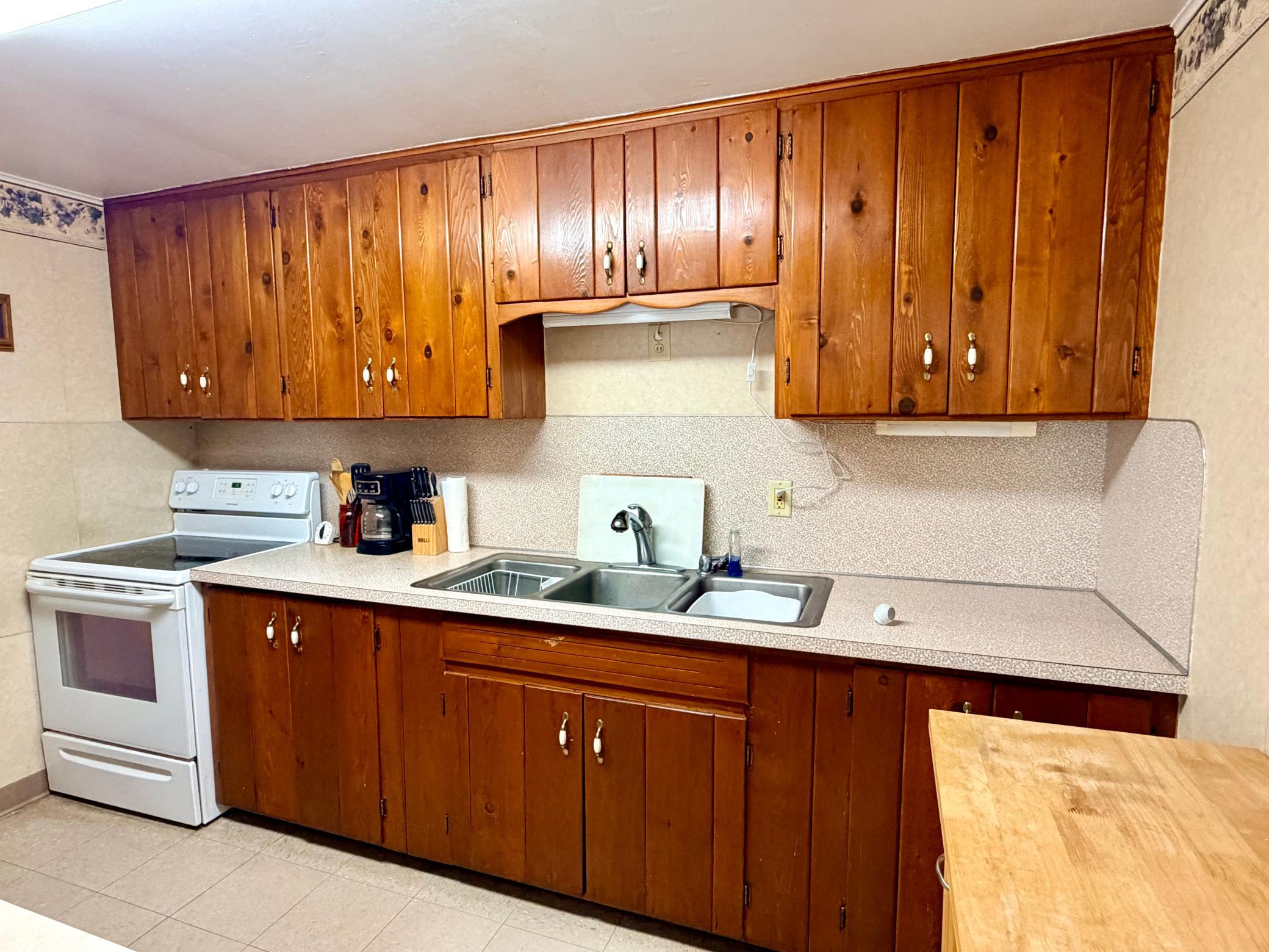 10415 Cr-82 Property Photo 11
