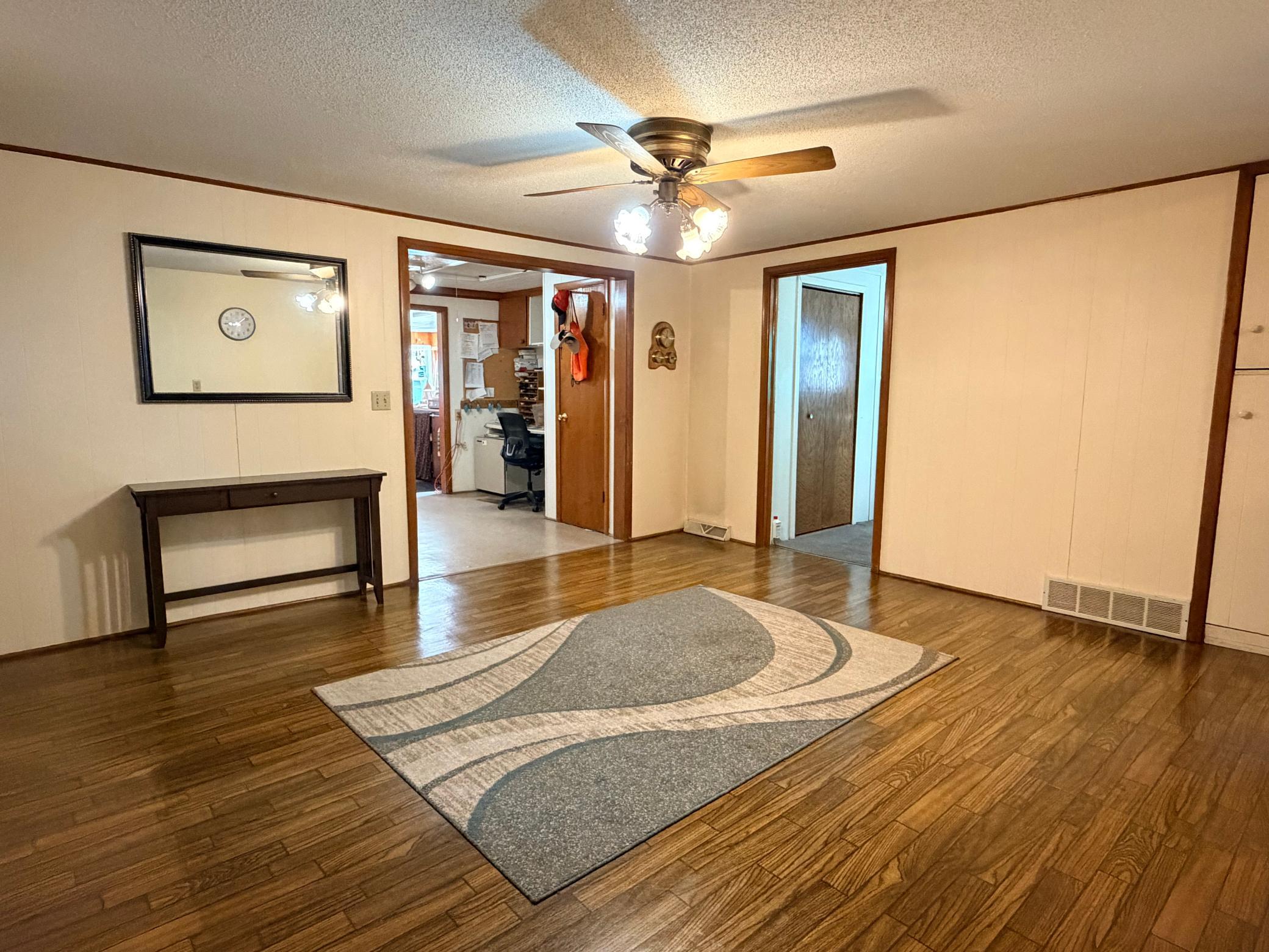 10415 Cr-82 Property Photo 15