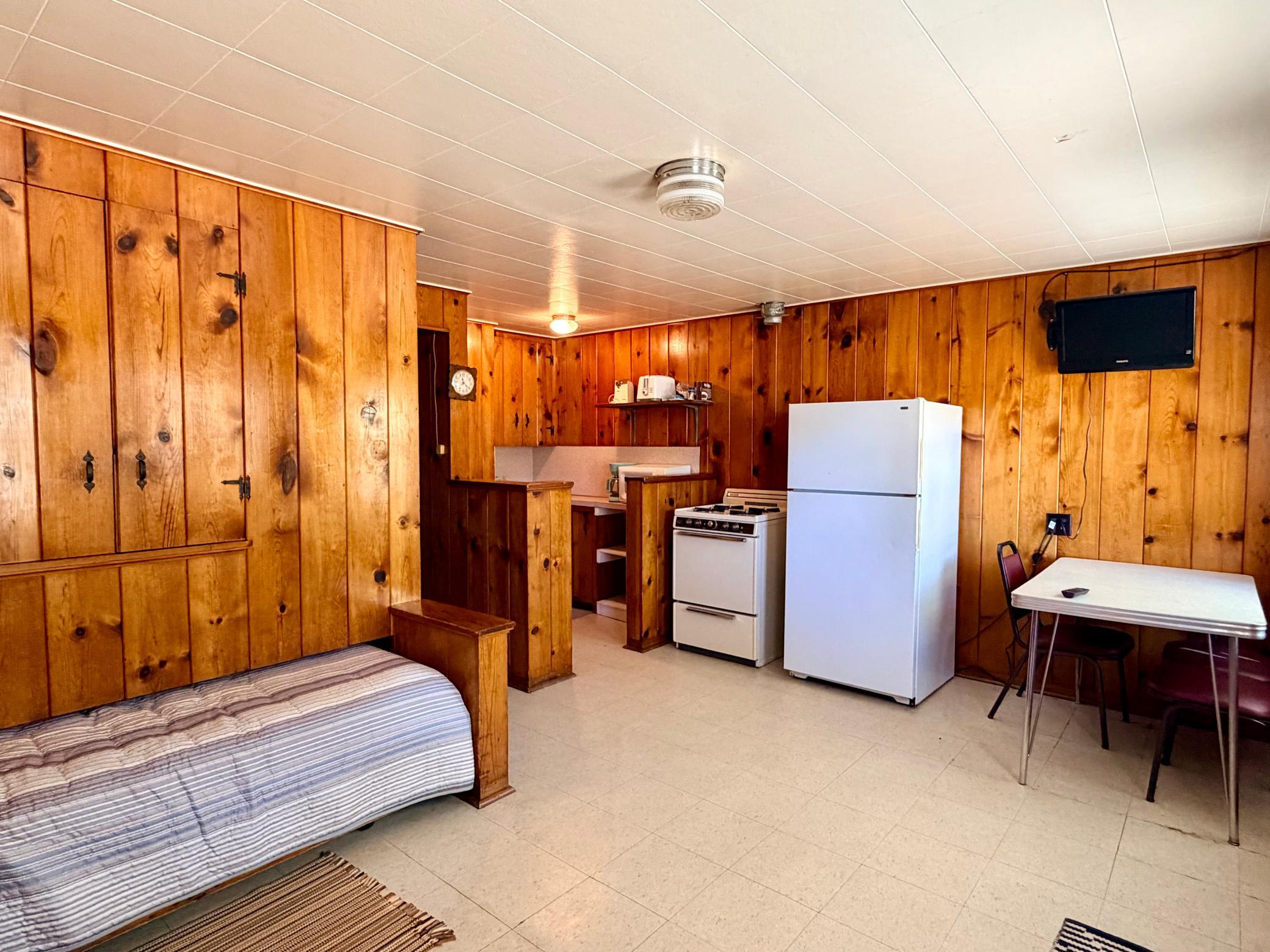 10415 Cr-82 Property Photo 50