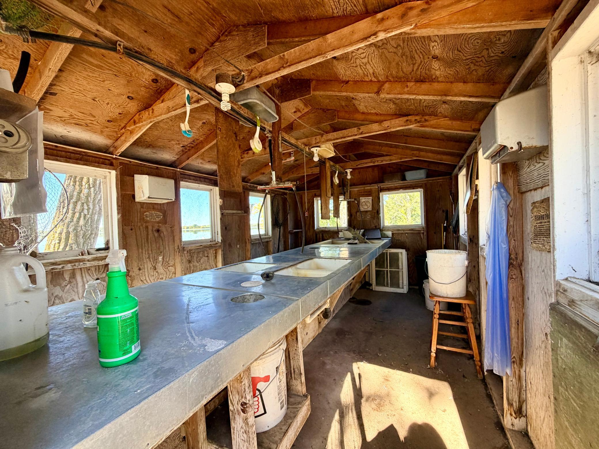 10415 Cr-82 Property Photo 66