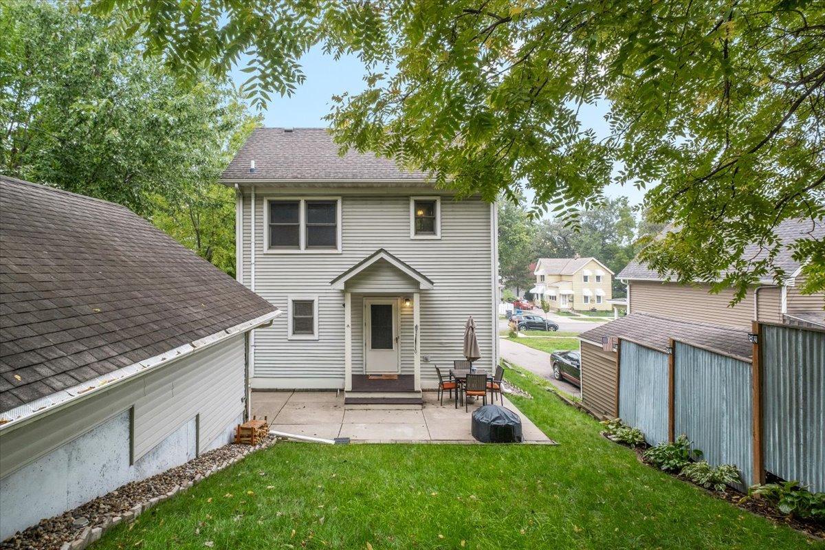 220 Baker Street E Property Photo 22