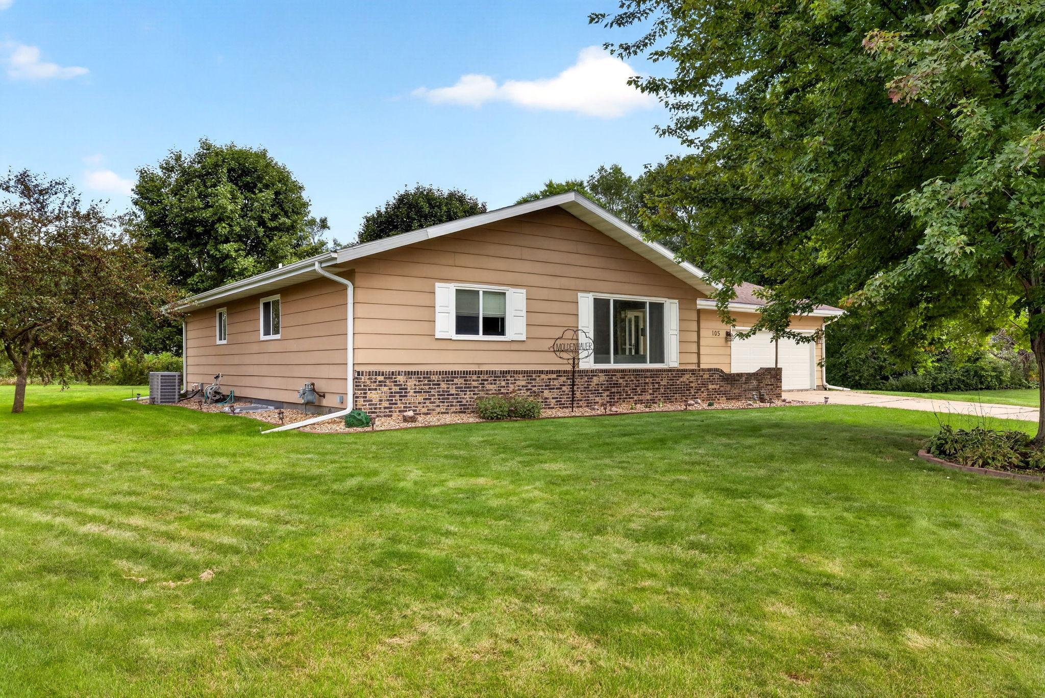 105 Fireside Place Property Photo 1