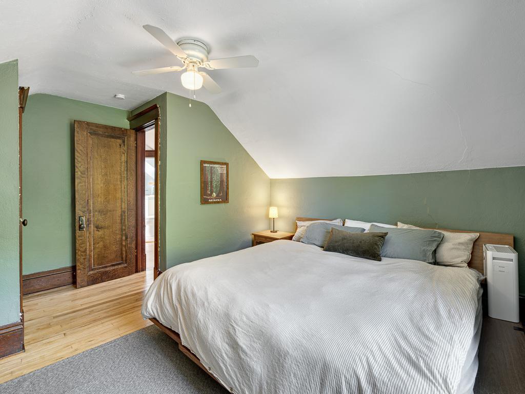 2649 Longfellow Avenue Property Photo 10