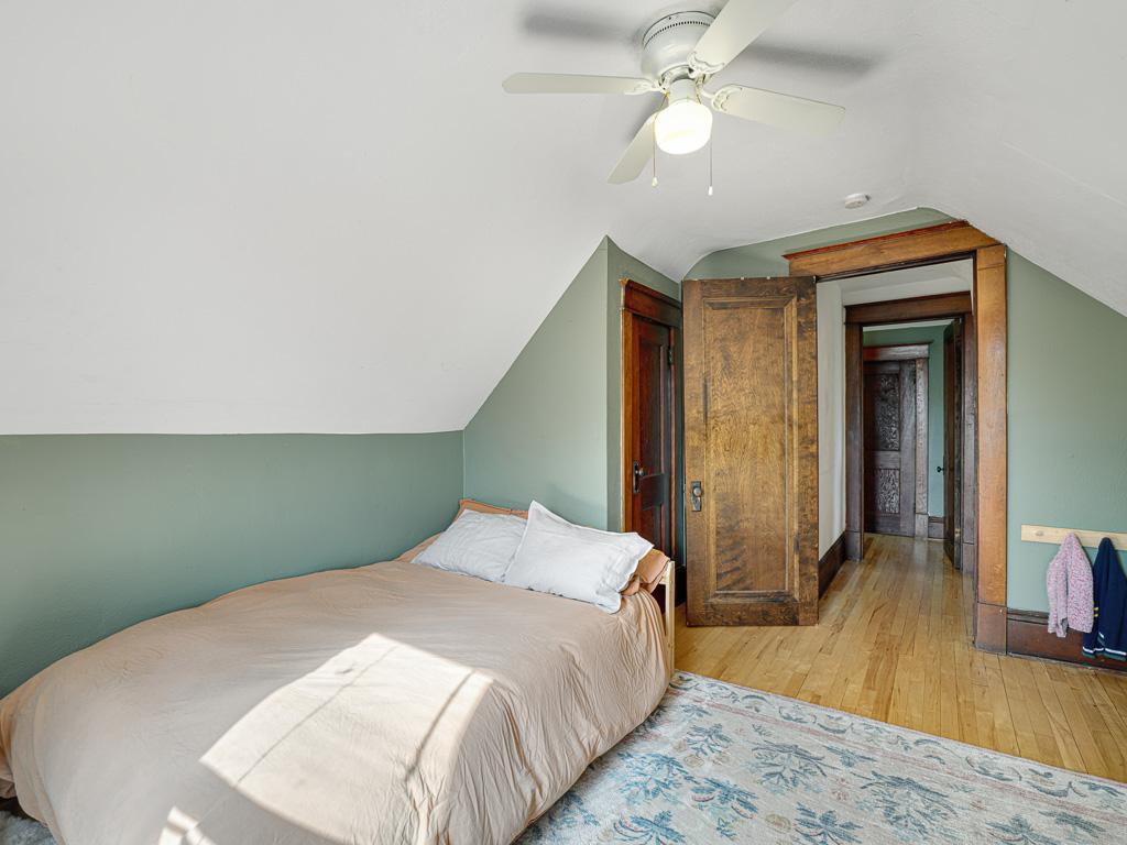 2649 Longfellow Avenue Property Photo 13