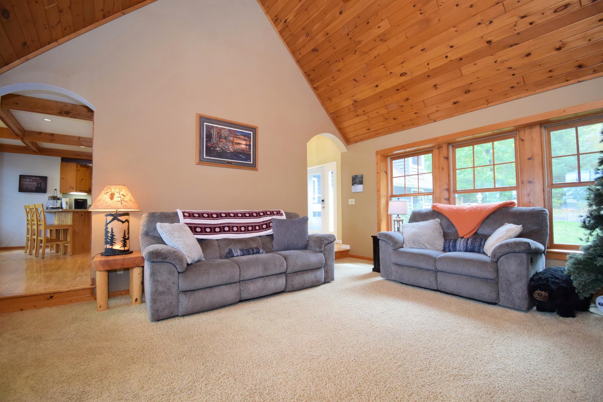 27158 Hersant Road Property Photo 8