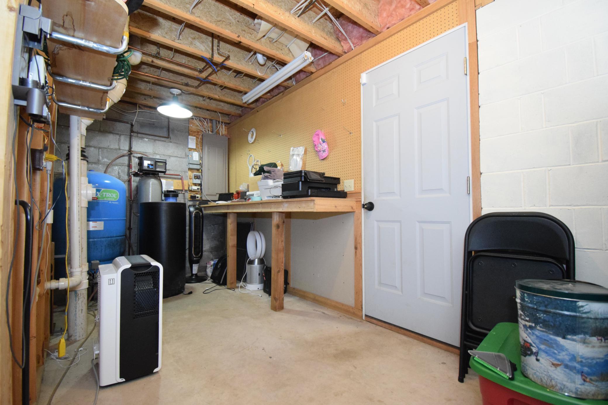 27158 Hersant Road Property Photo 38