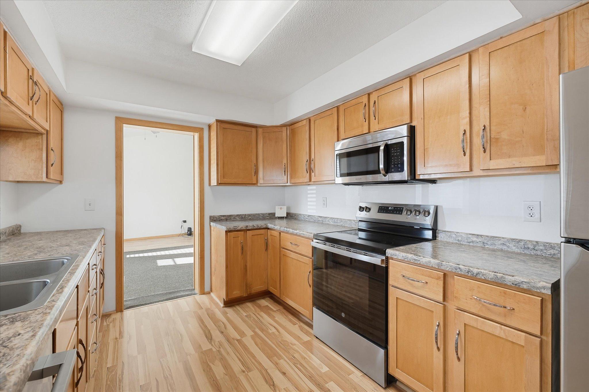 7698 157th Street W Property Photo 9