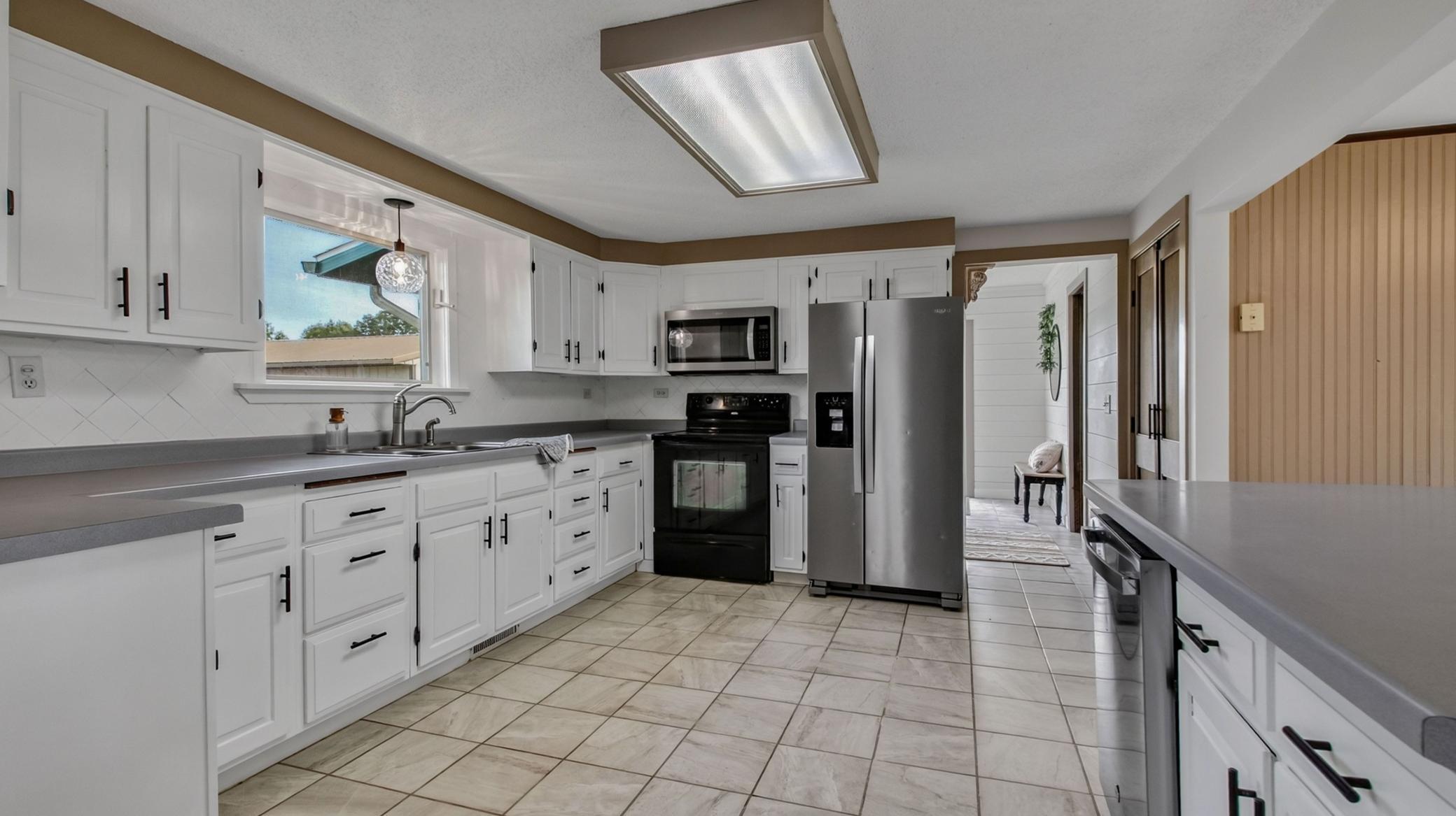 2071 11 1/2 Street Property Photo 5