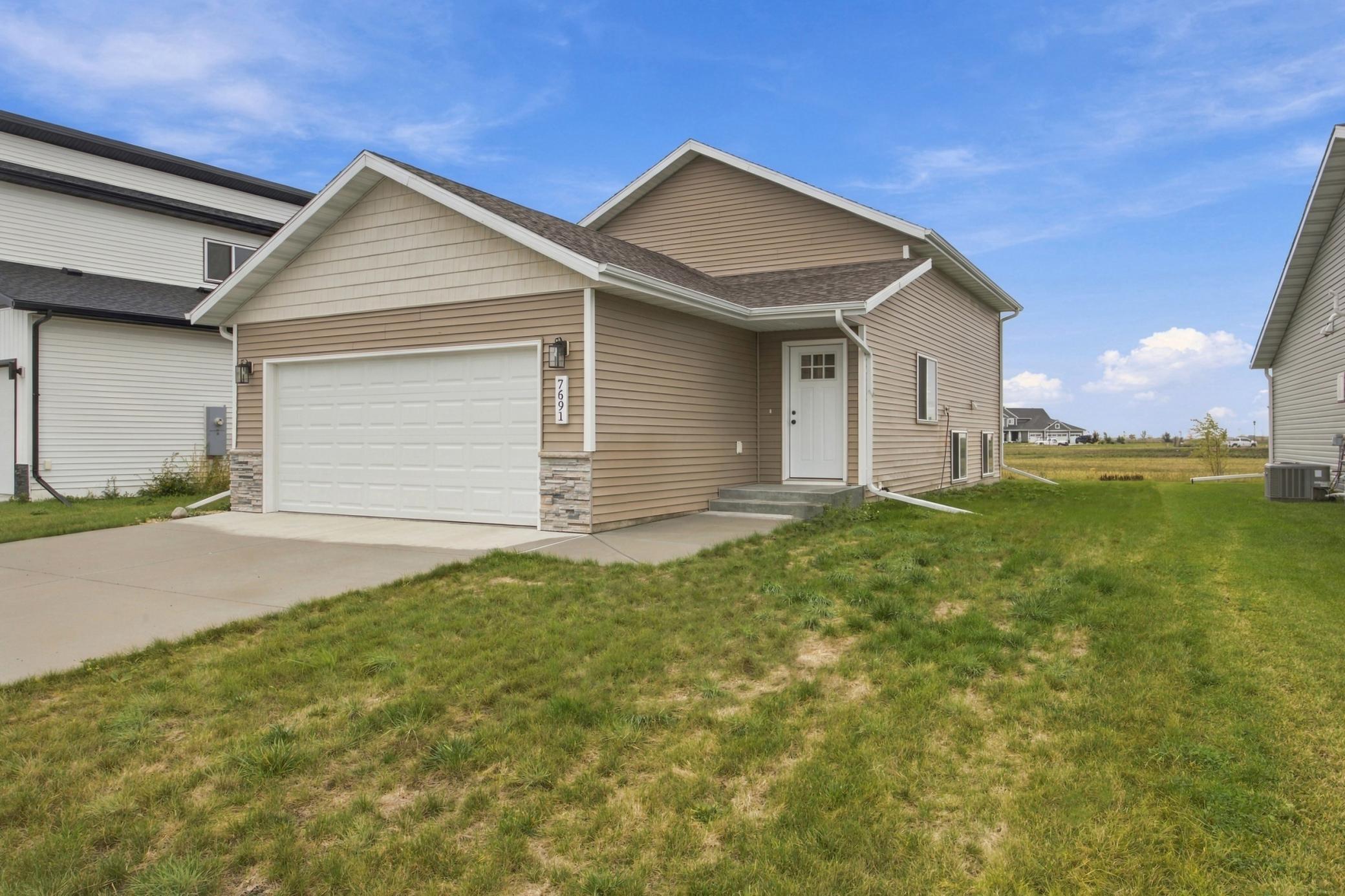 7691 Cub Creek Way Property Photo 1