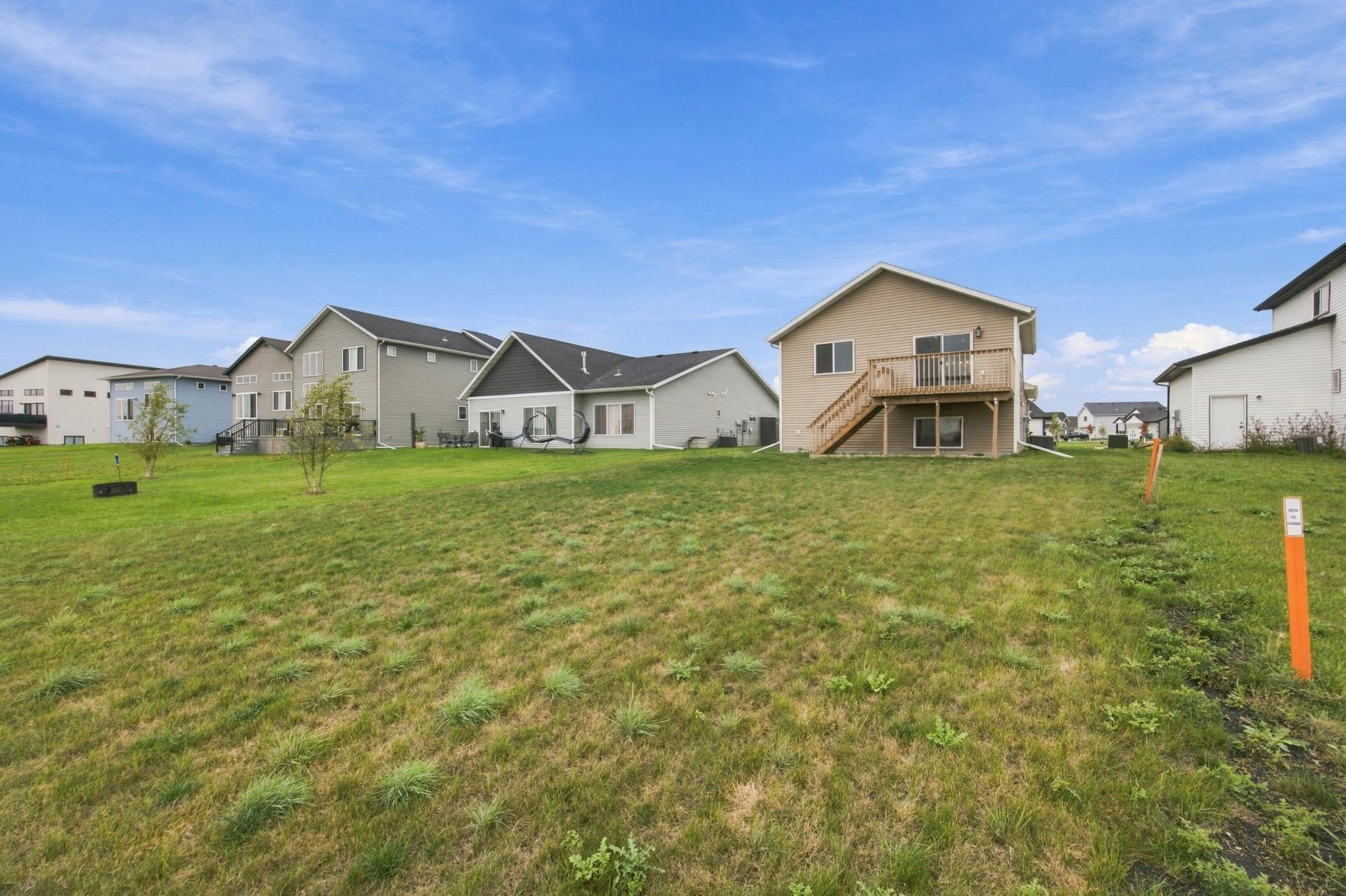 7691 Cub Creek Way Property Photo 5