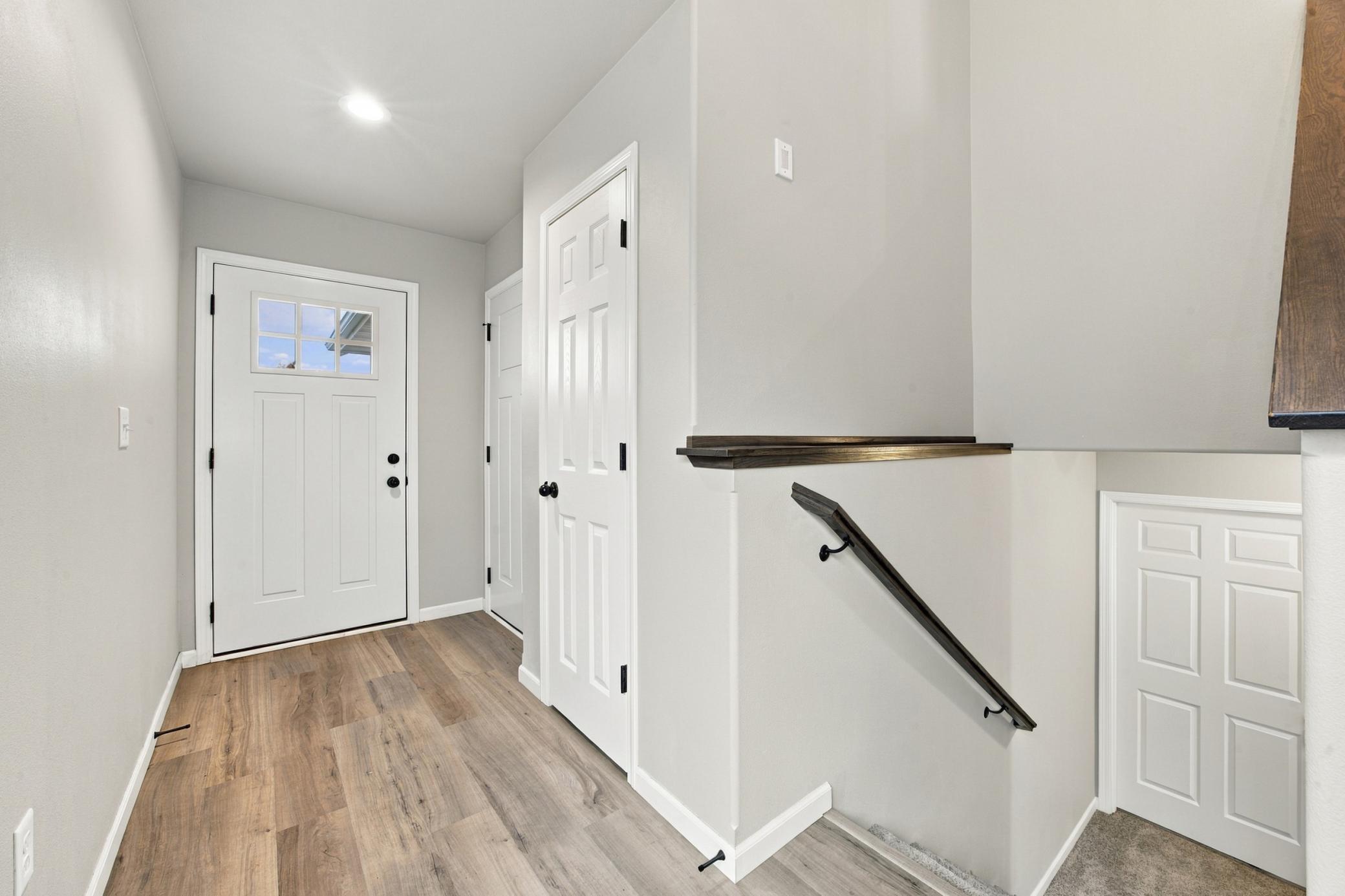 7691 Cub Creek Way Property Photo 8