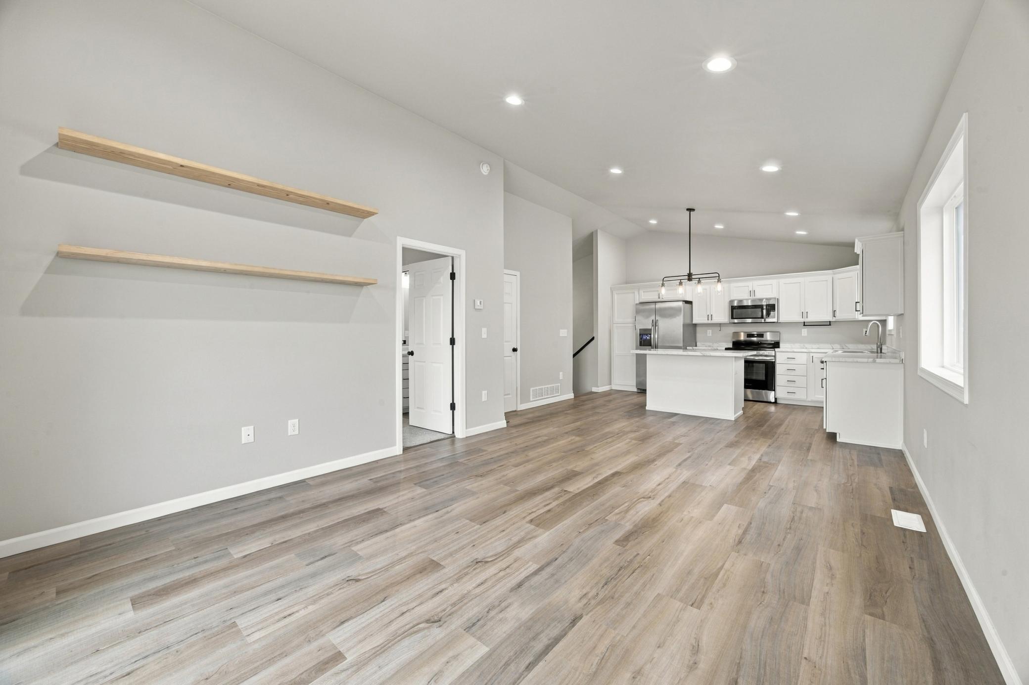 7691 Cub Creek Way Property Photo 12