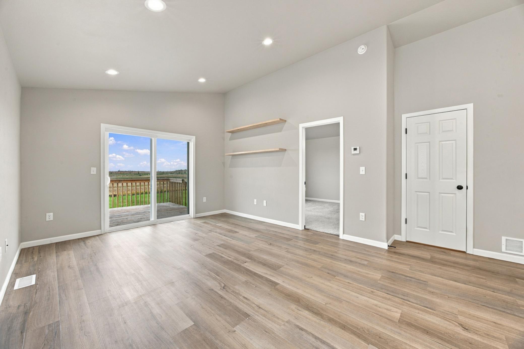 7691 Cub Creek Way Property Photo 13