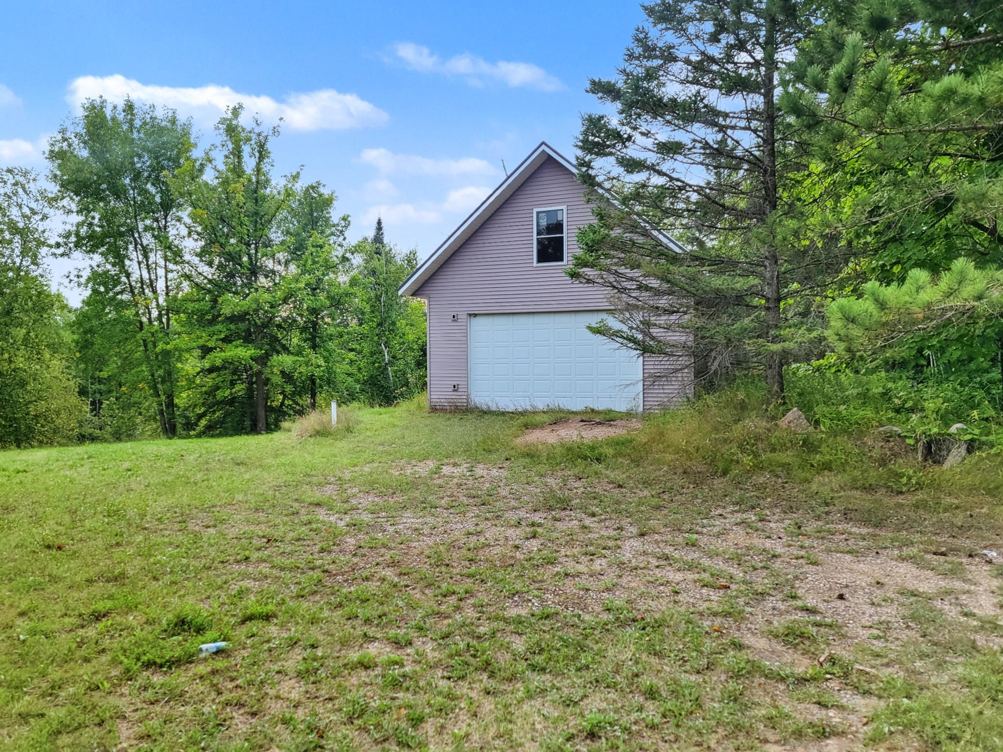 6814 Silent Water Road Ne Property Photo 2