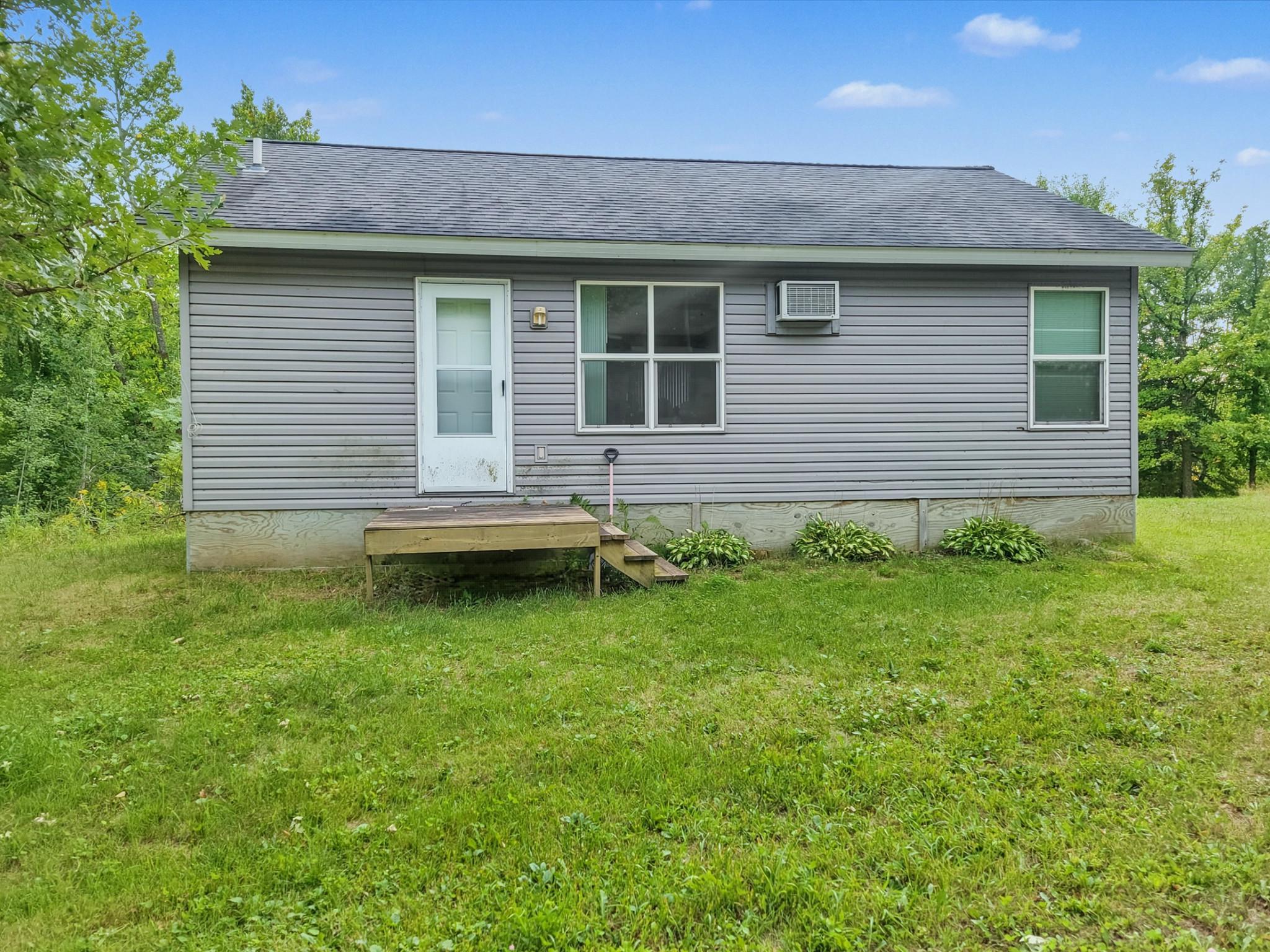 6814 Silent Water Road Ne Property Photo 3