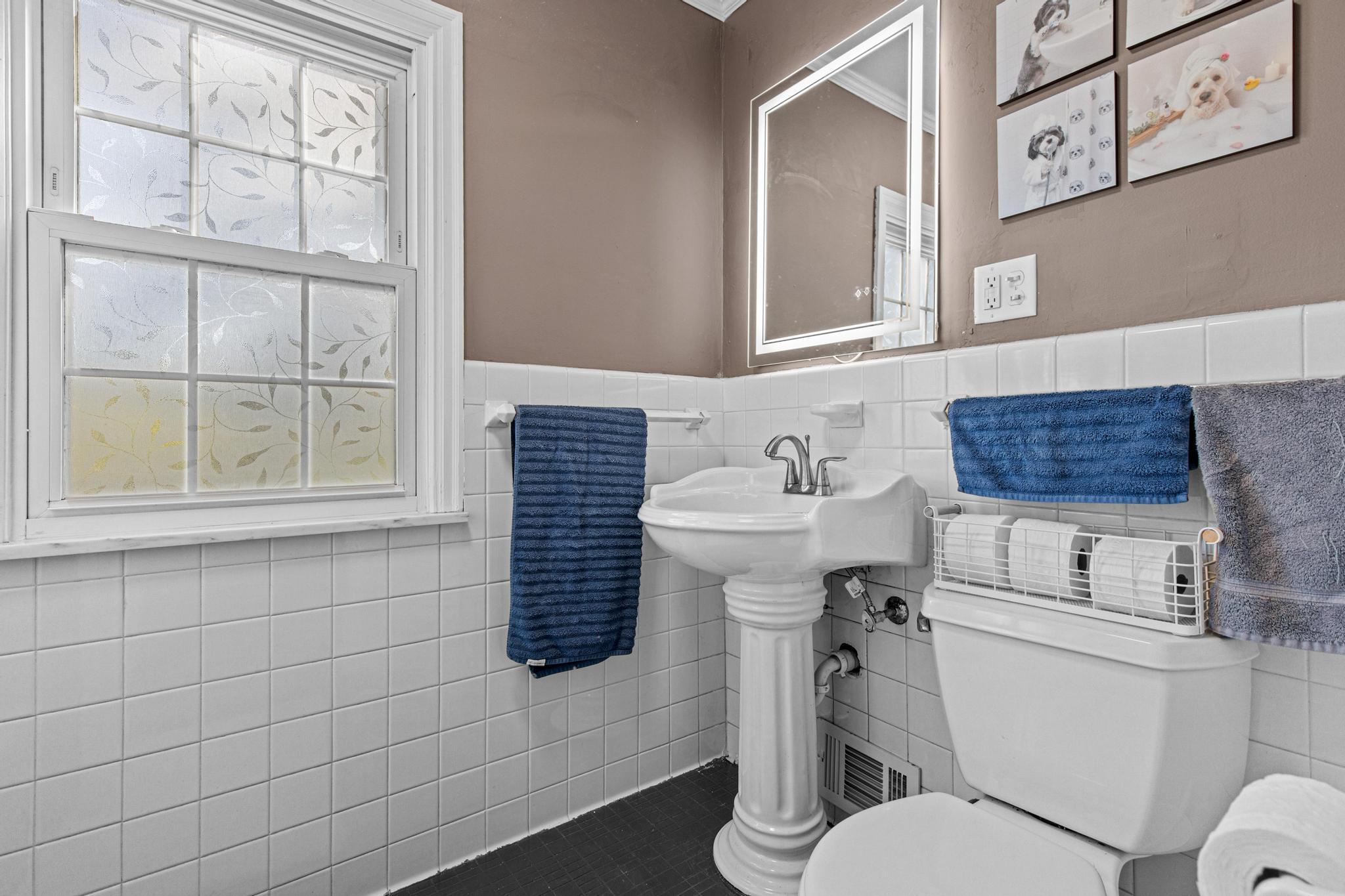 7005 Oak Grove Boulevard Property Photo 22