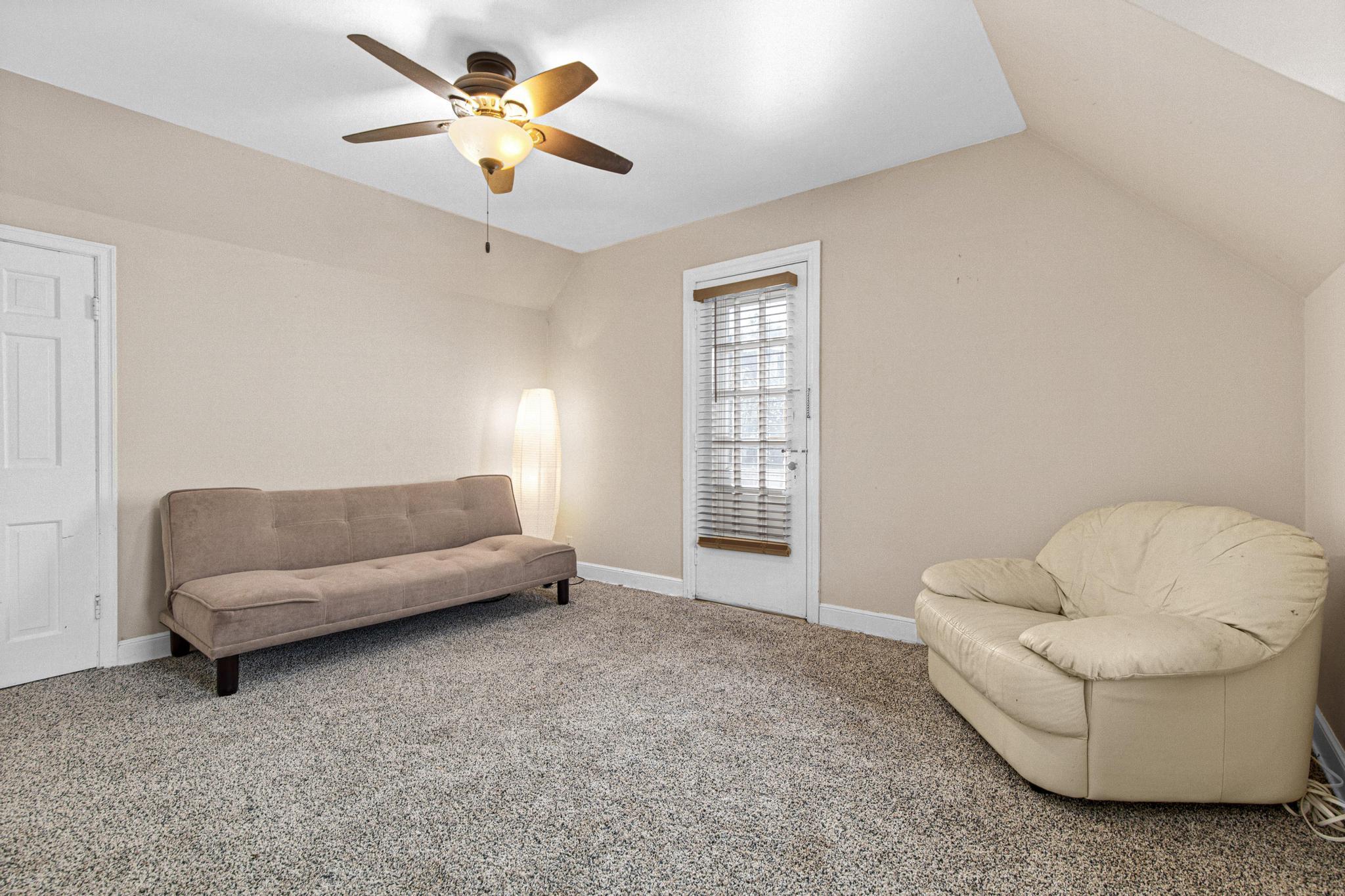 7005 Oak Grove Boulevard Property Photo 27