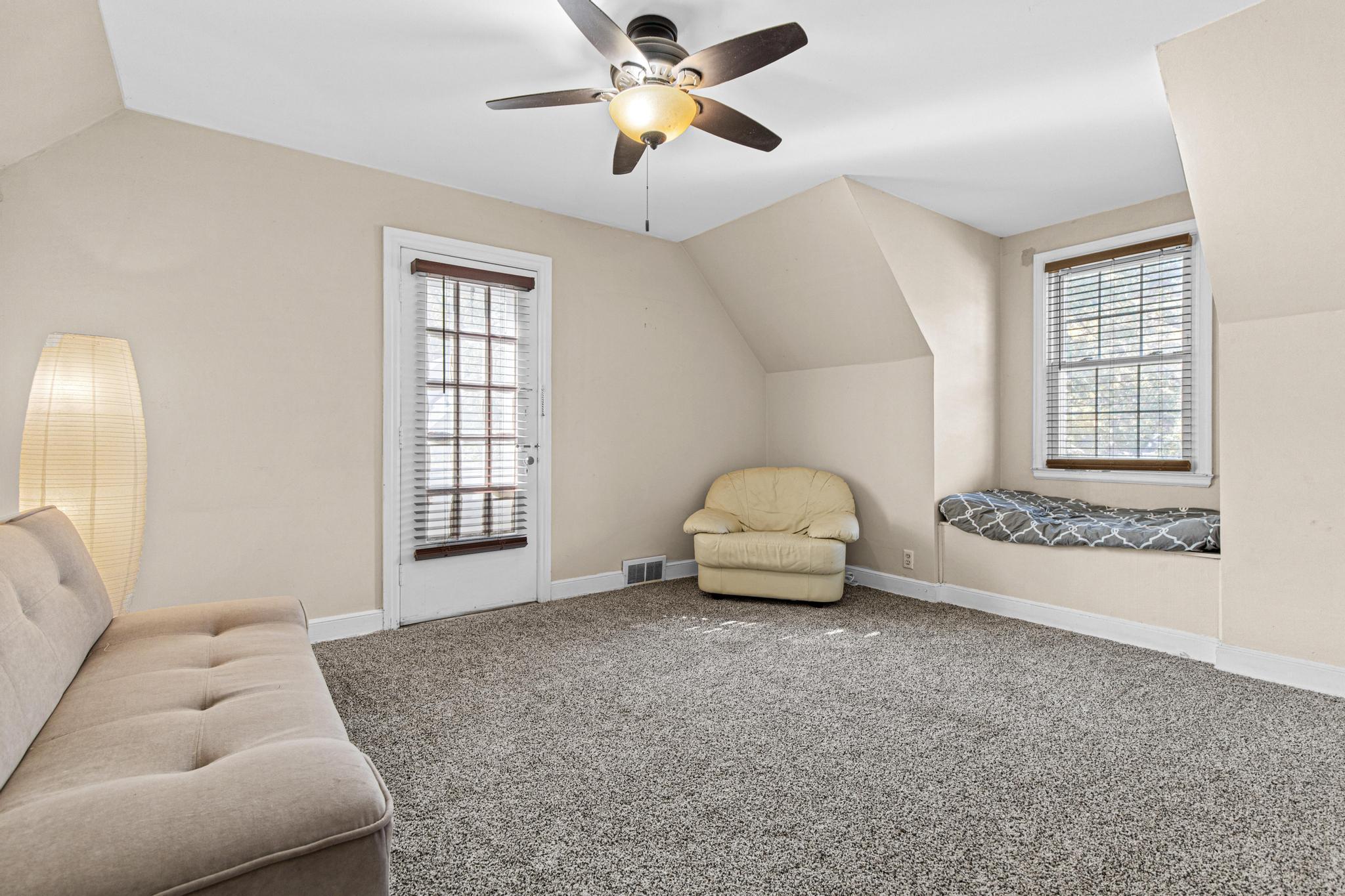 7005 Oak Grove Boulevard Property Photo 28