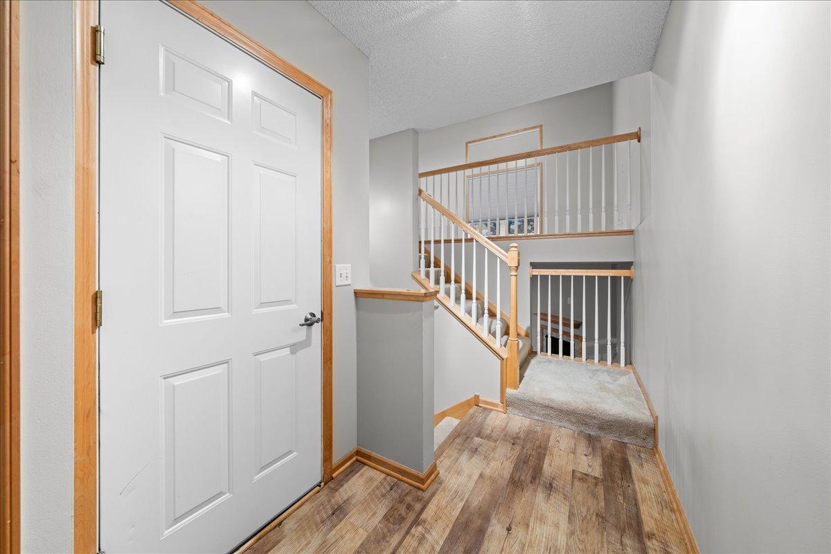 2226 Saint Johns Circle Property Photo 4