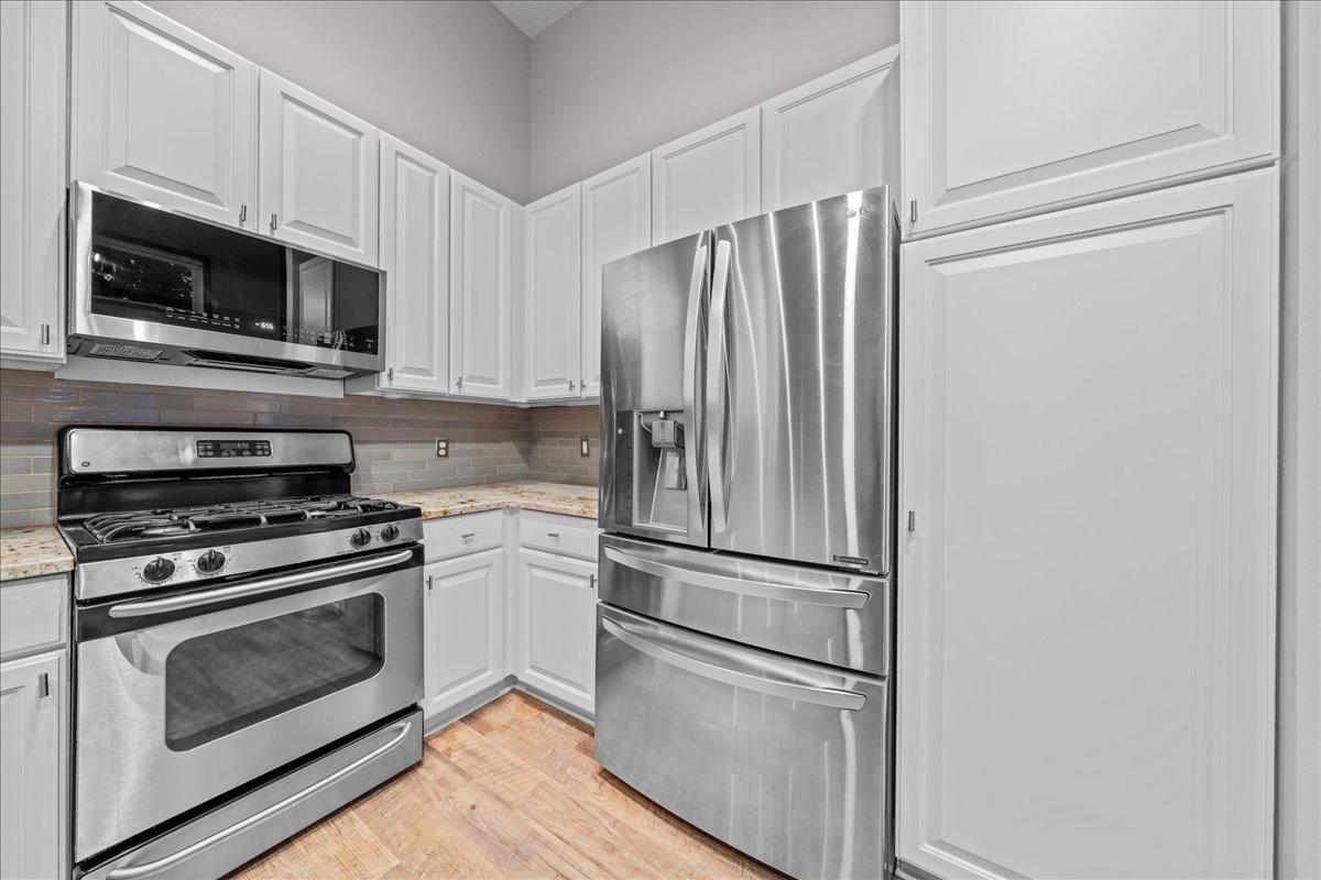 2226 Saint Johns Circle Property Photo 8