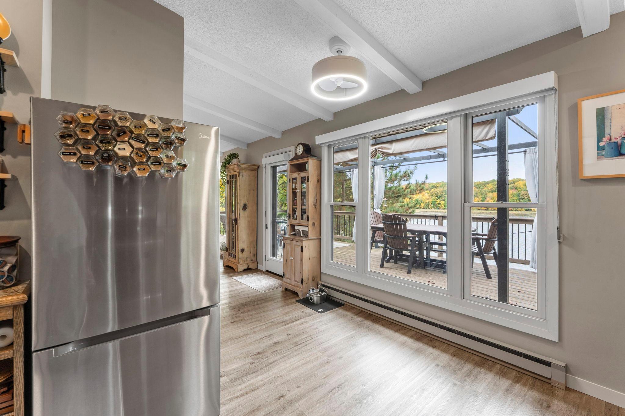 351 25 1/4 Avenue Property Photo 17