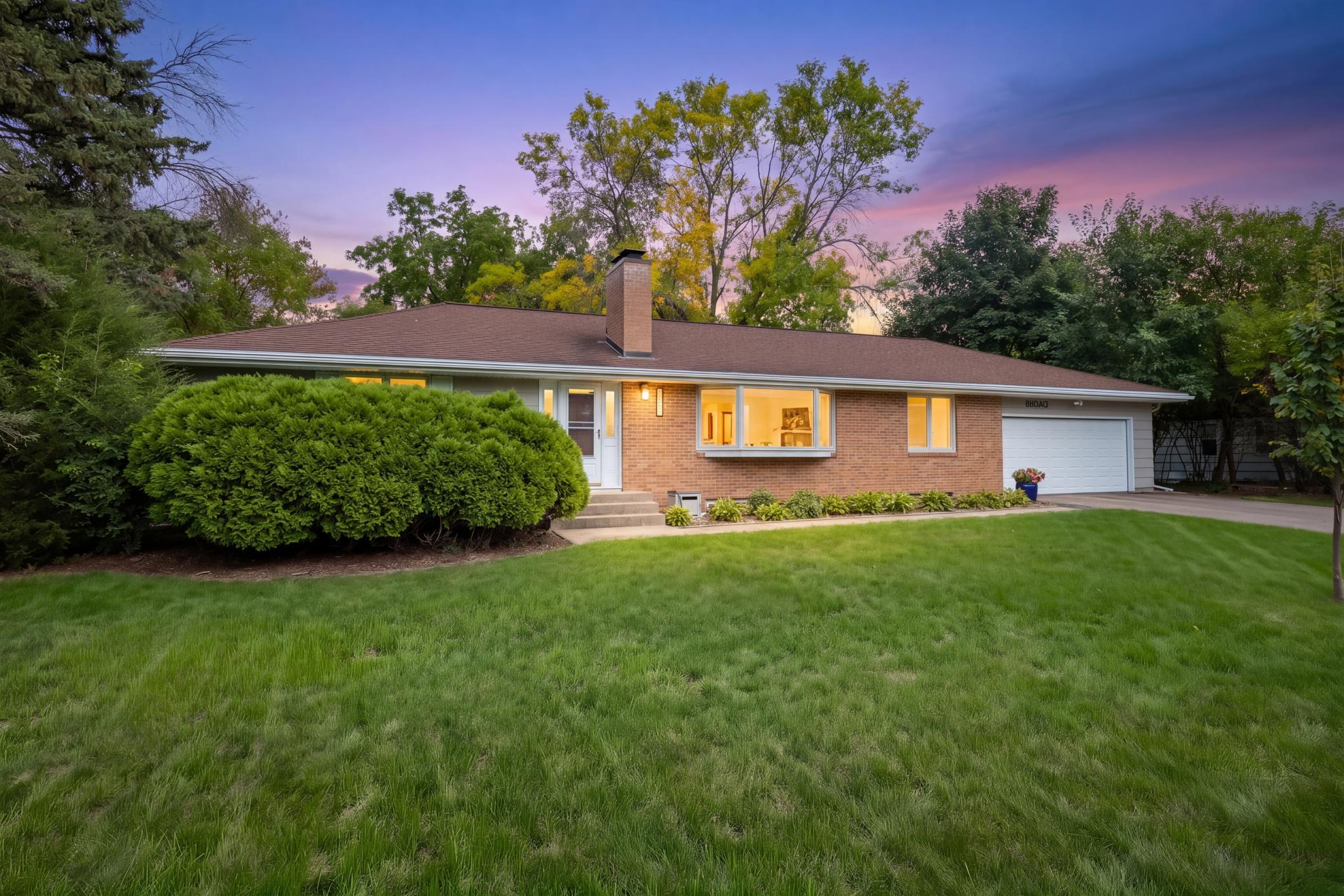10800 Oak Knoll Terrace N Property Photo 1
