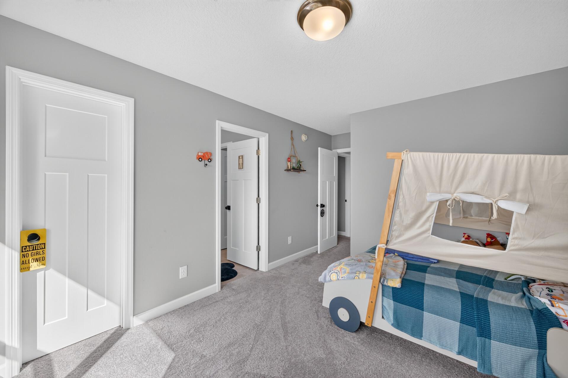 15165 Marmoset Street Nw Property Photo 32