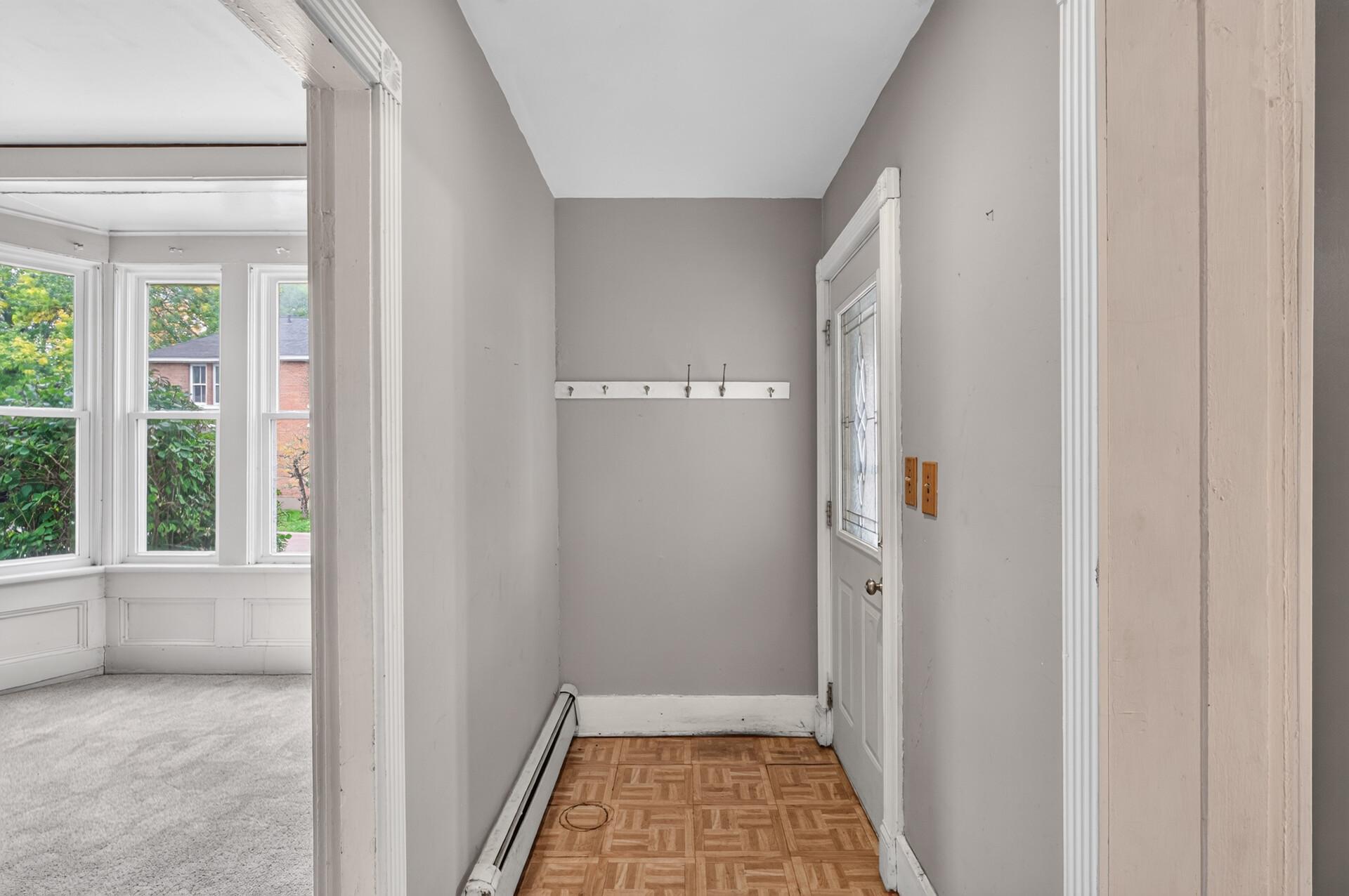 308 4th Street E Property Photo 12