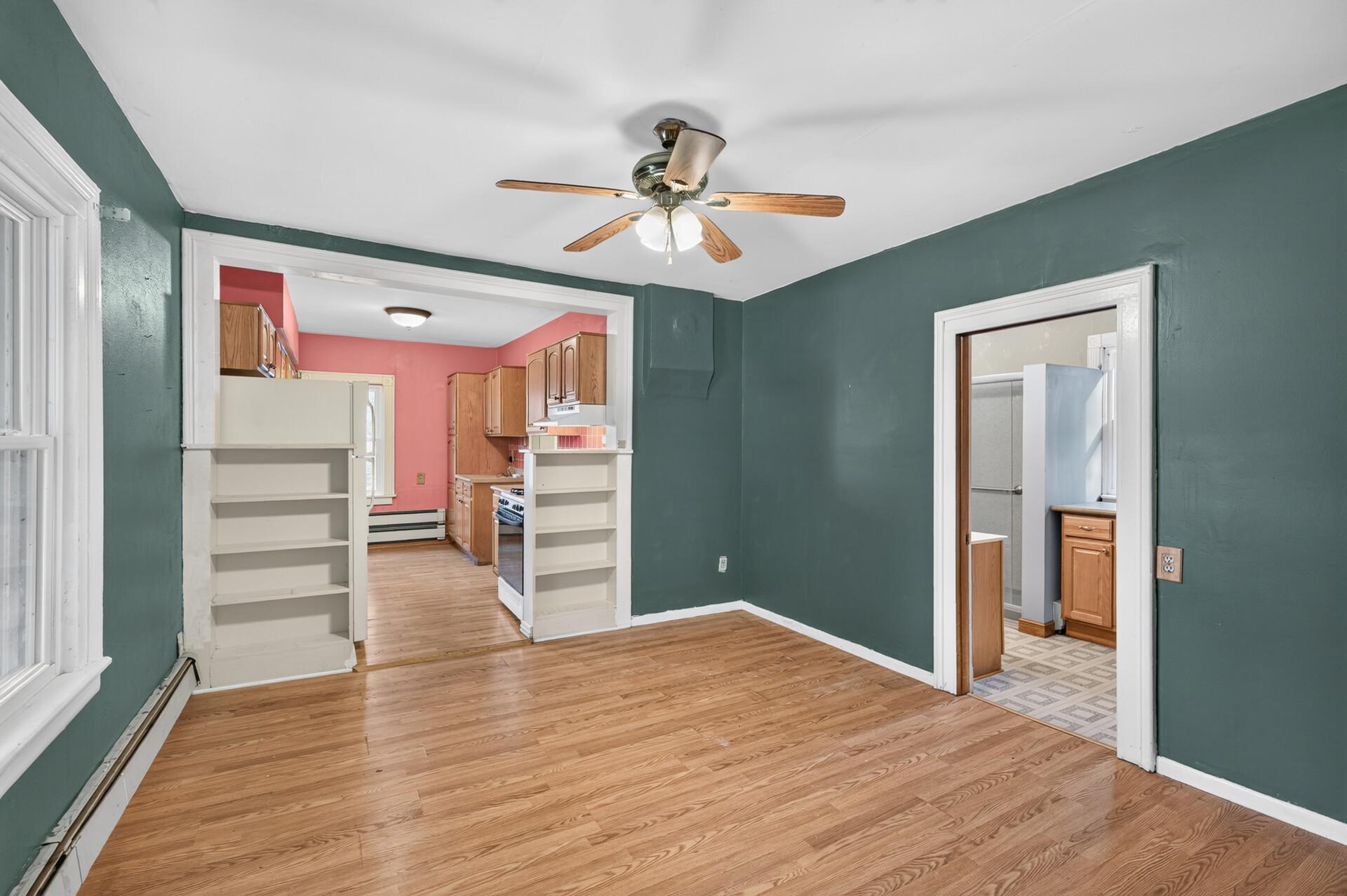 308 4th Street E Property Photo 15