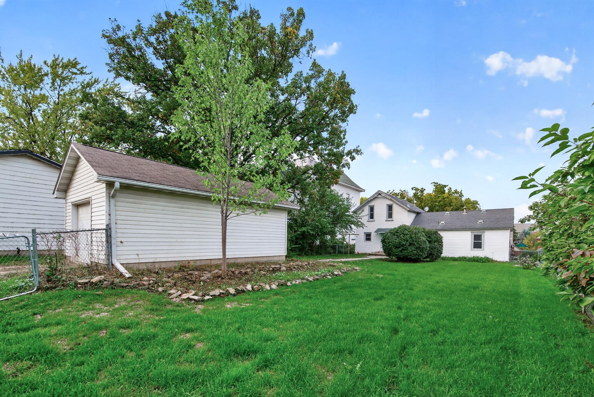 308 4th Street E Property Photo 36