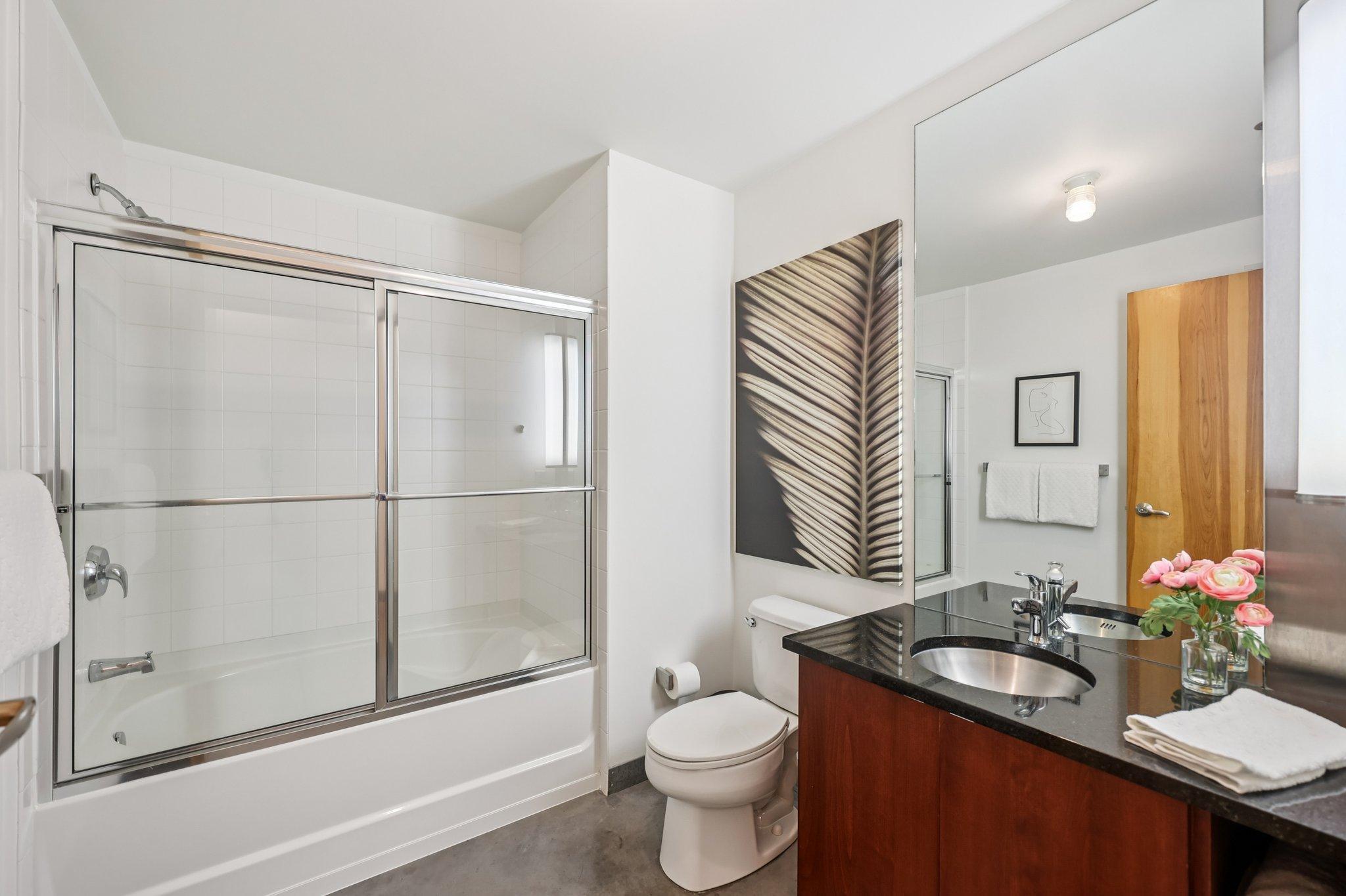 2929 Chicago Ave 1105 Property Photo 14