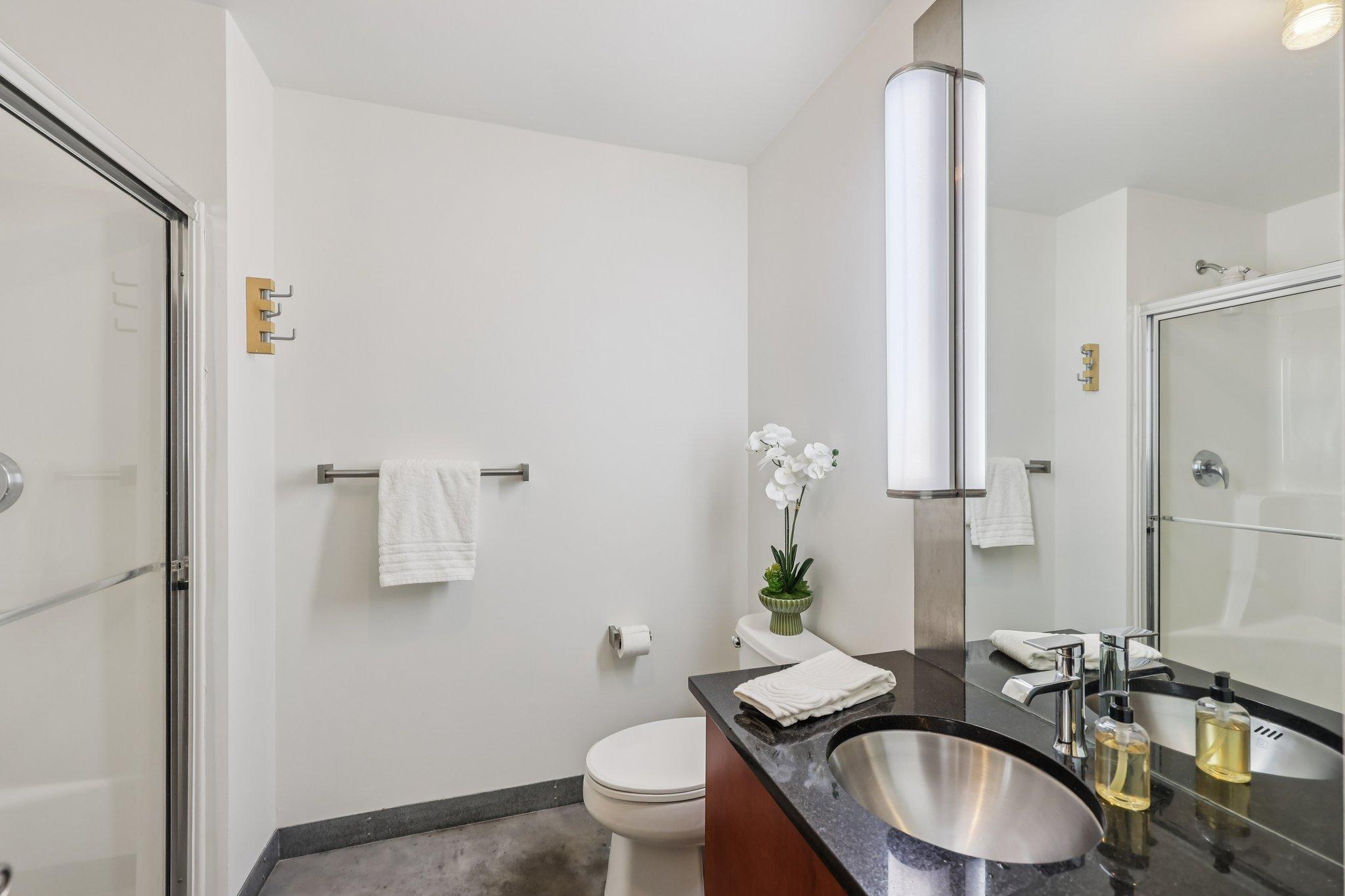 2929 Chicago Ave 1105 Property Photo 26