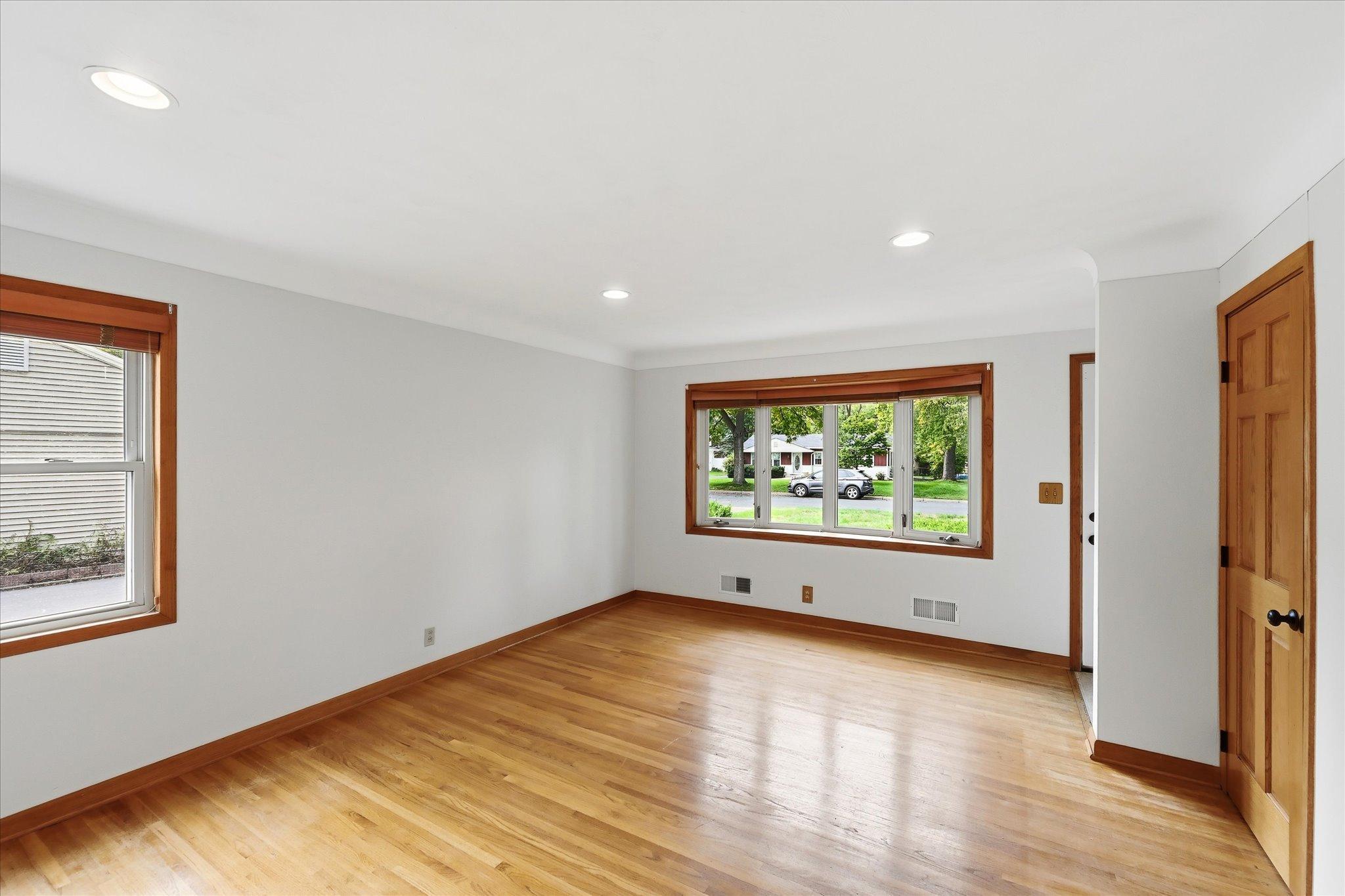 4070 Jay Lane Property Photo 4