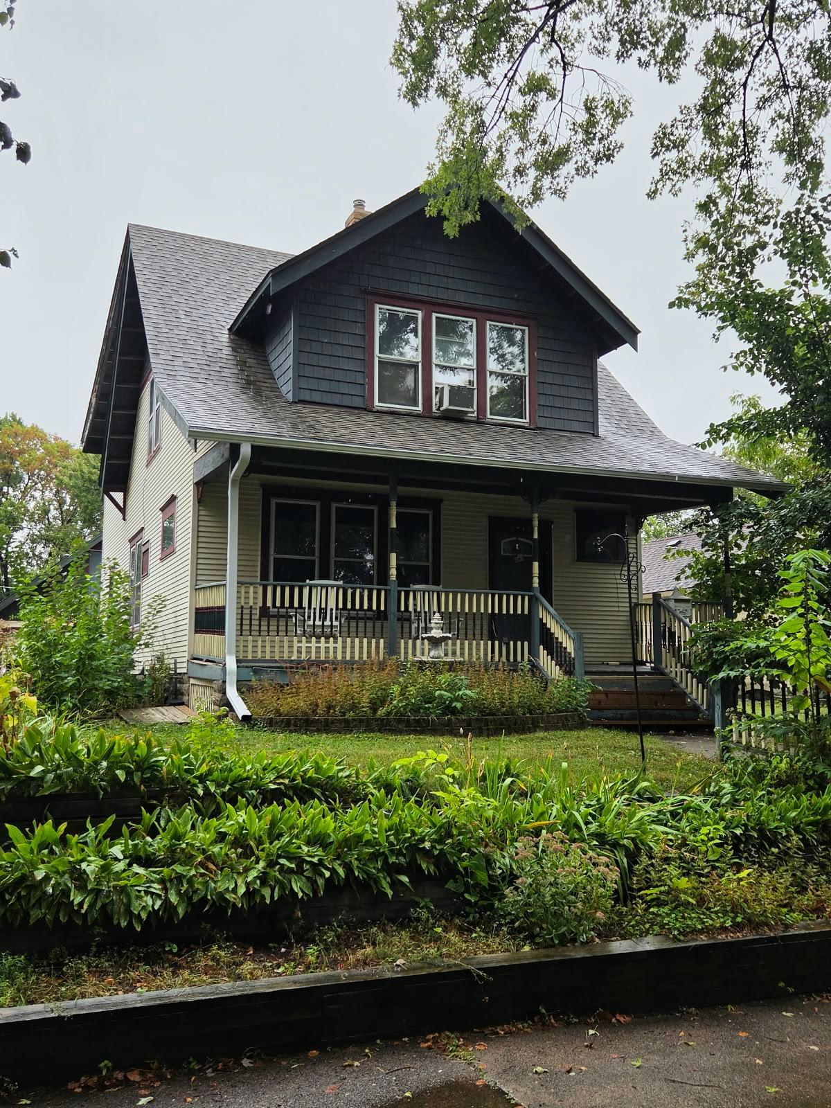 1471 Iglehart Avenue Property Photo 1